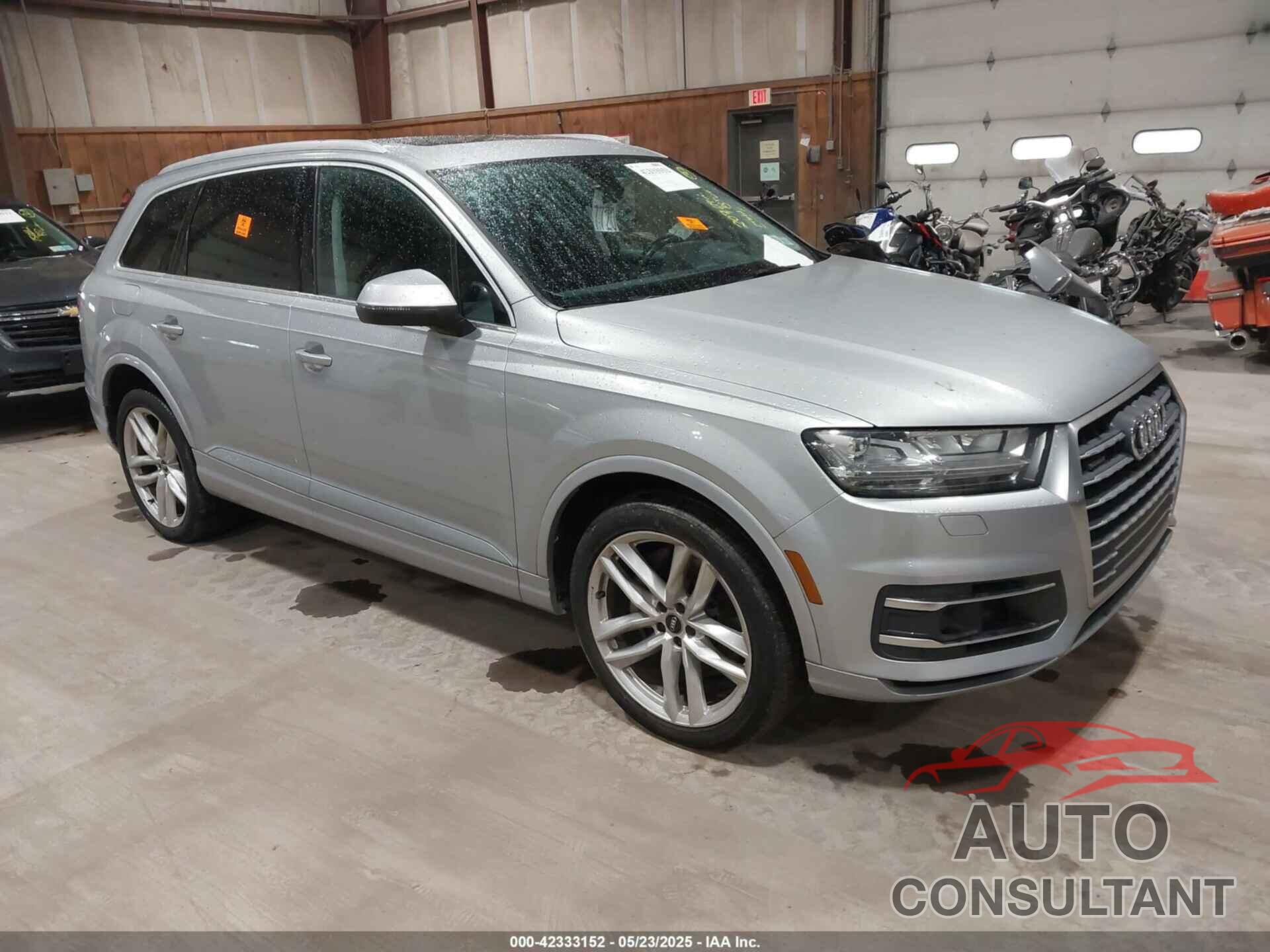 AUDI Q7 2018 - WA1VAAF72JD039884