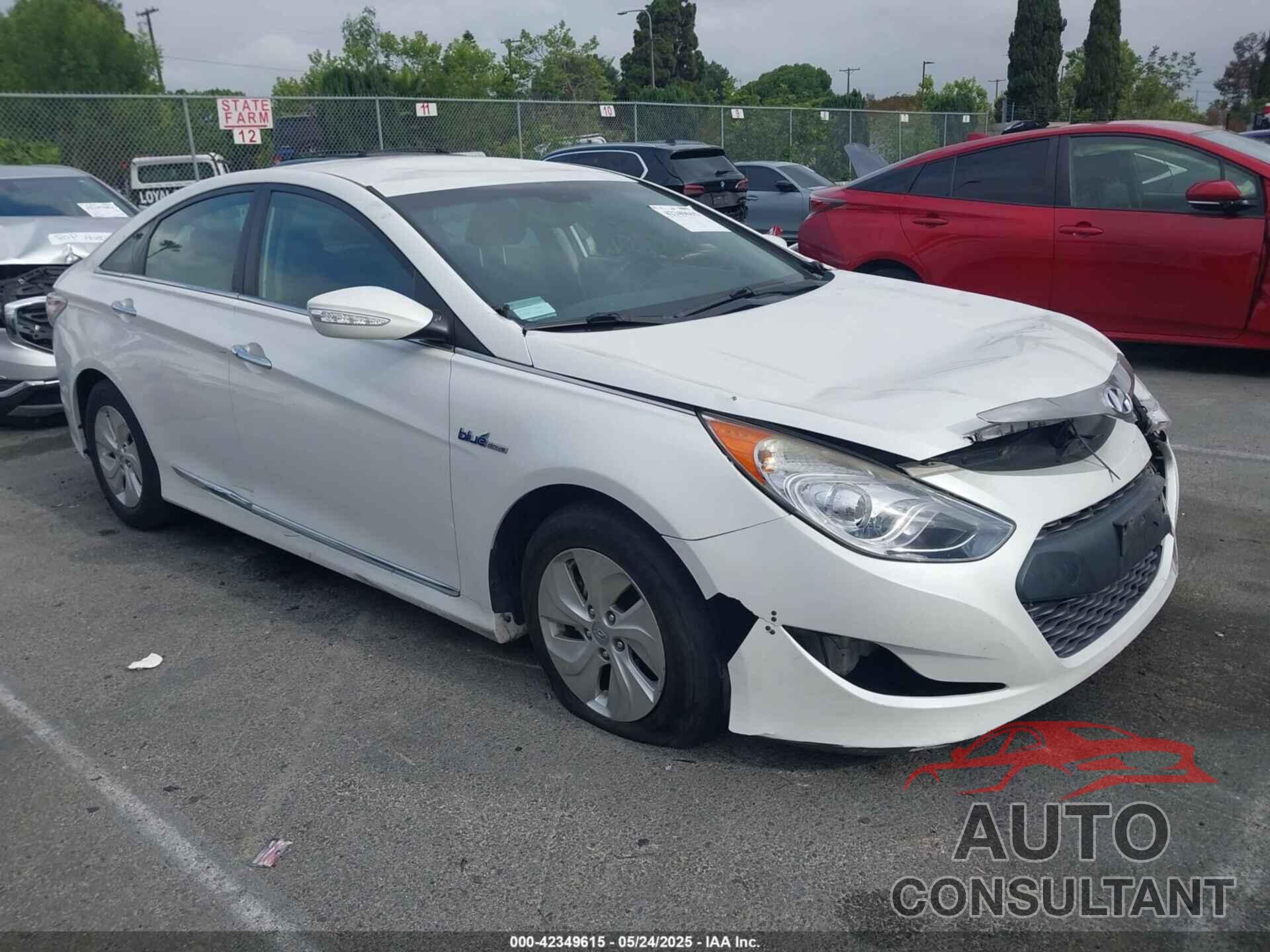 HYUNDAI SONATA HYBRID 2013 - KMHEC4A46DA096010