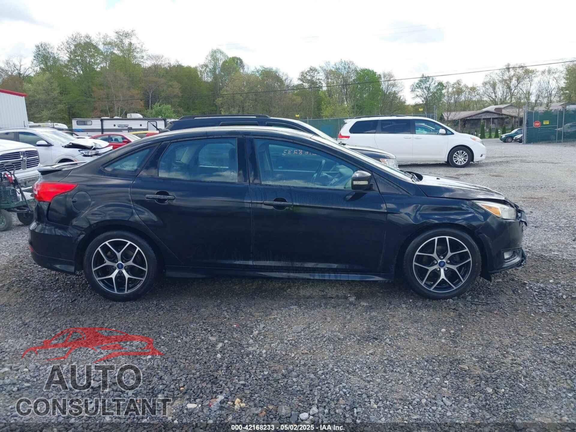FORD FOCUS 2015 - 1FADP3F24FL361090