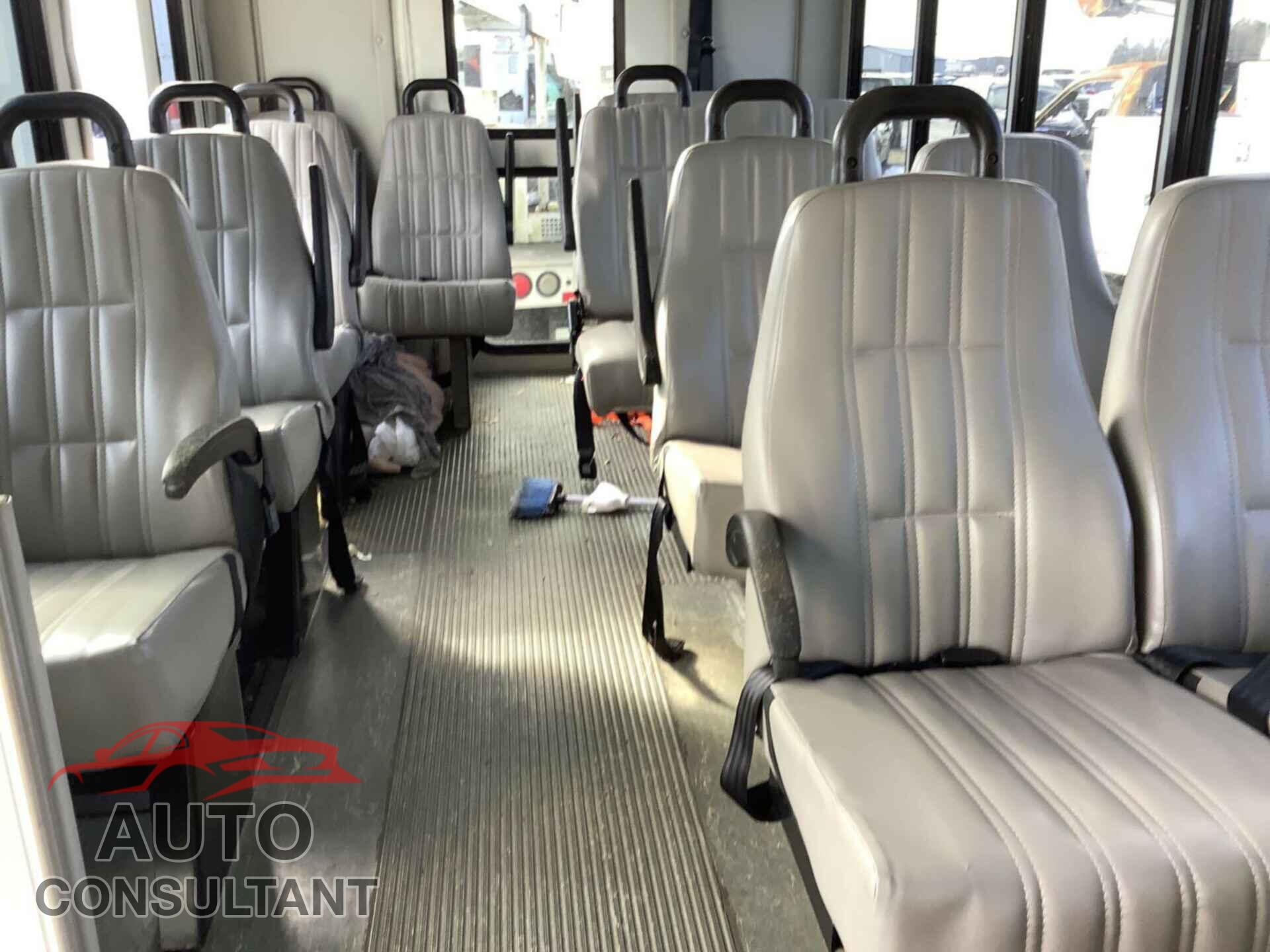 FORD ECONOLINE 2012 - 1FDWE3FL9CDA96007