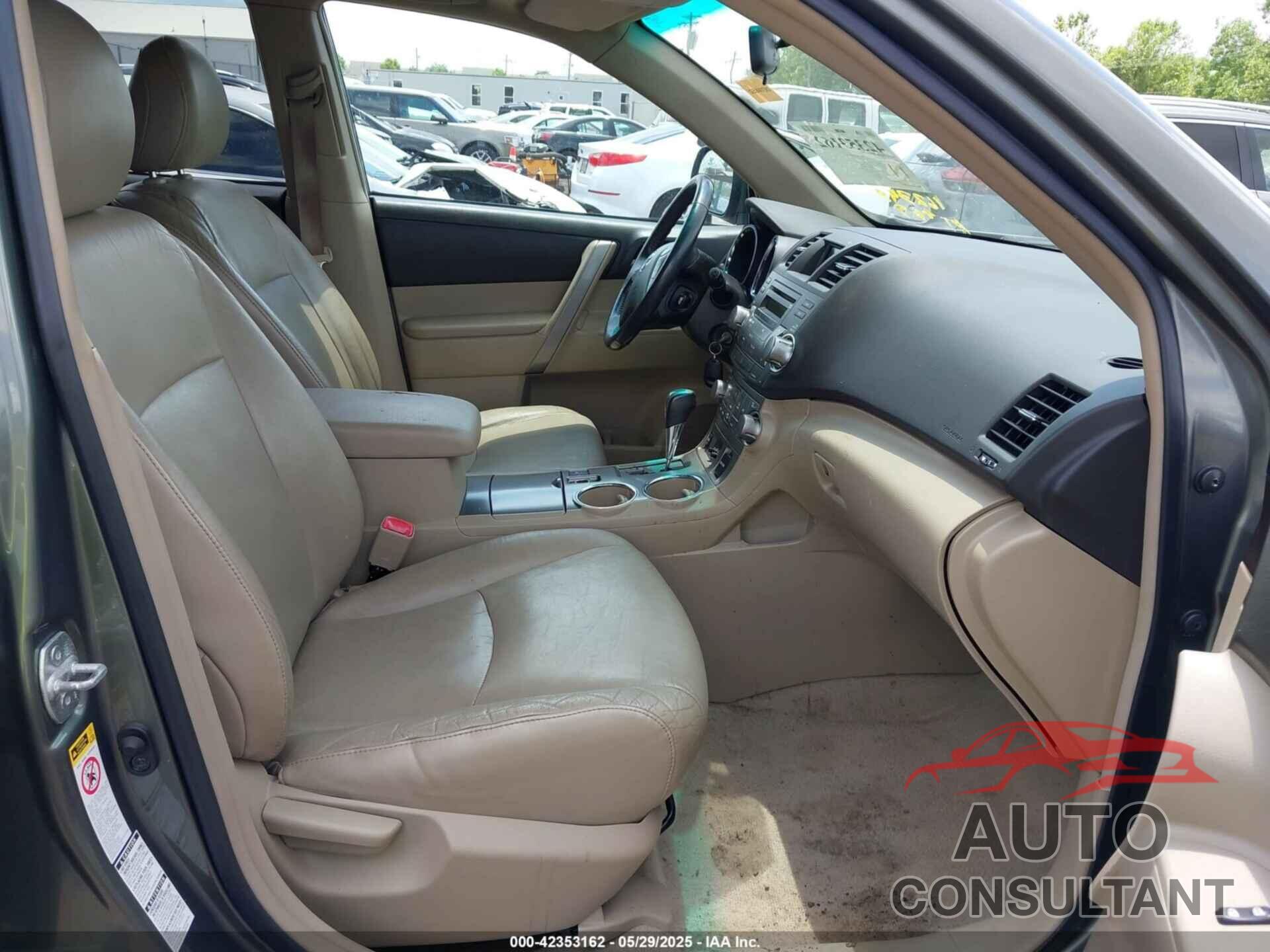 TOYOTA HIGHLANDER 2010 - 5TDJK3EH8AS020087