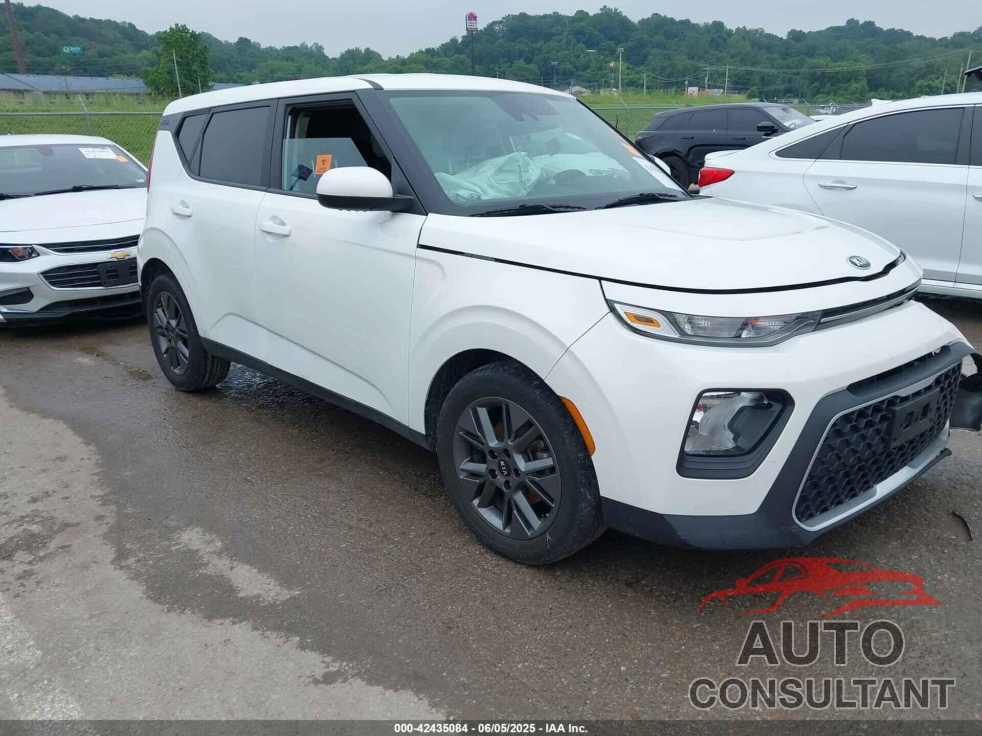 KIA SOUL 2021 - KNDJ23AU9M7149456