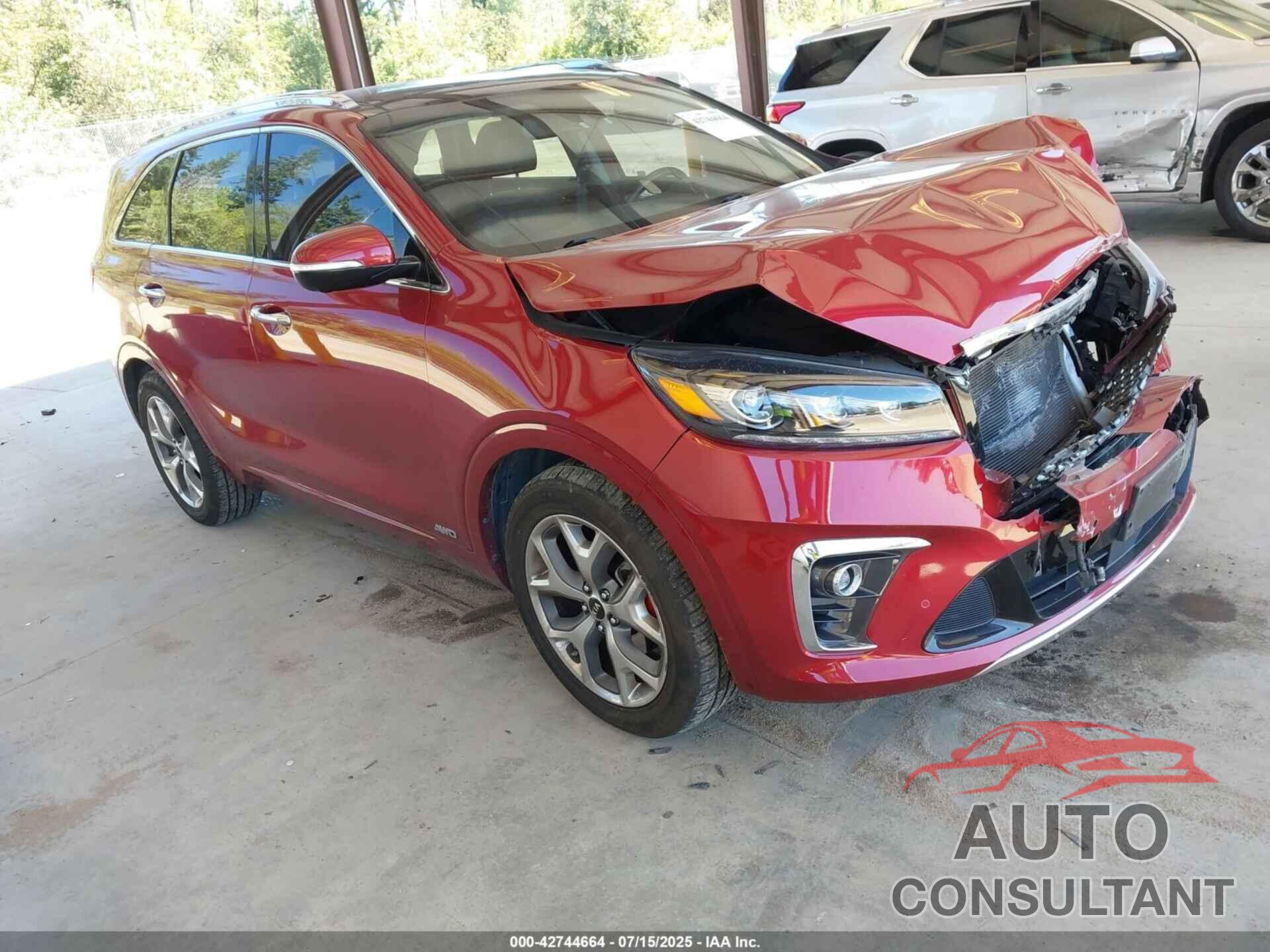 KIA SORENTO 2019 - 5XYPKDA53KG500242