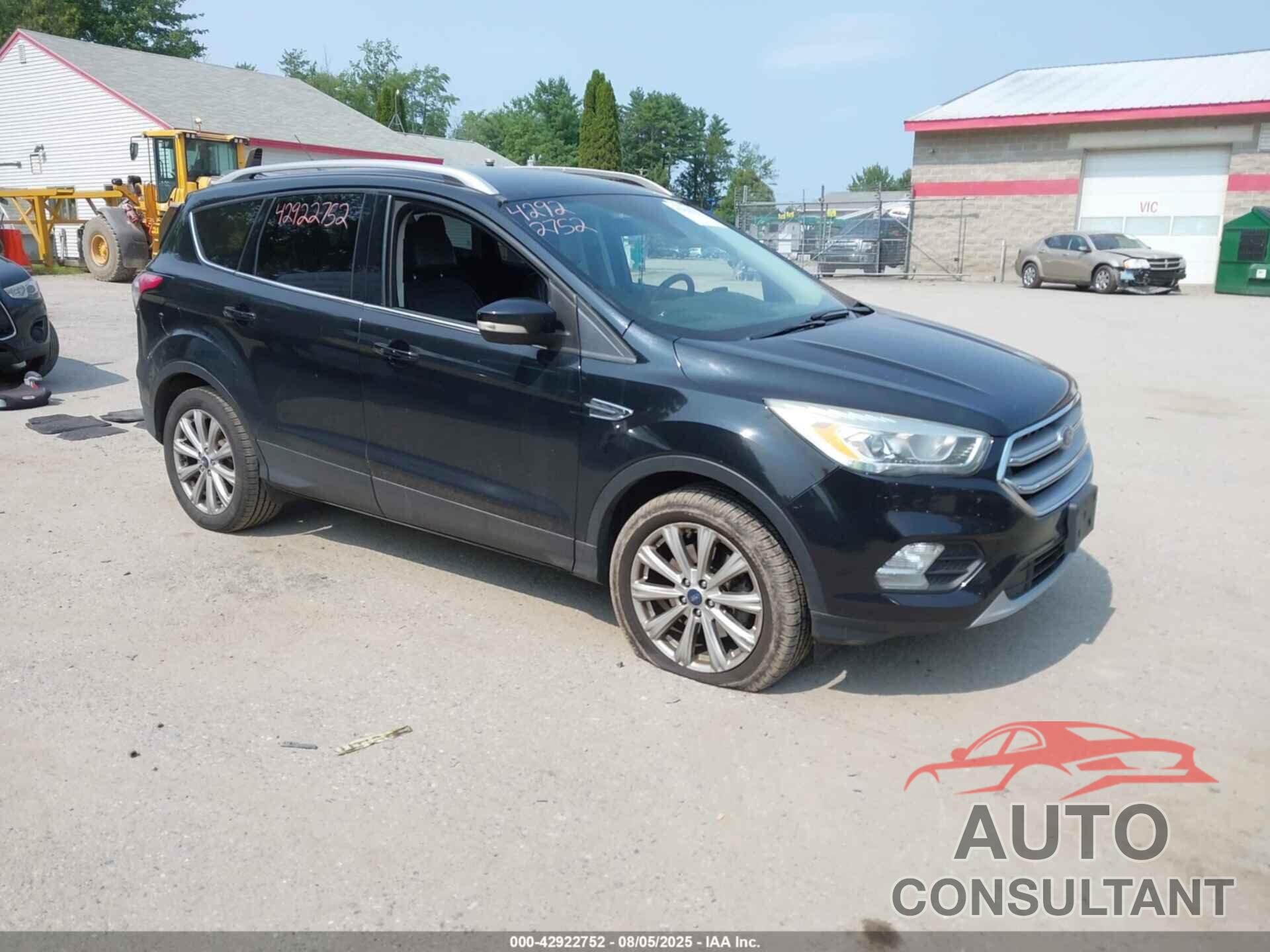 FORD ESCAPE 2017 - 1FMCU9JD0HUC86391