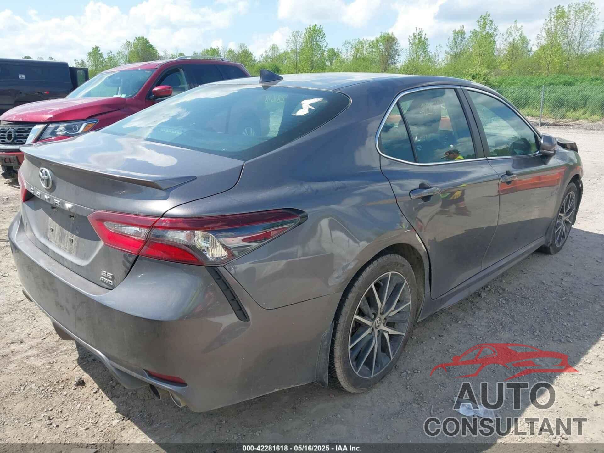 TOYOTA CAMRY 2021 - 4T1G11BK7MU023379