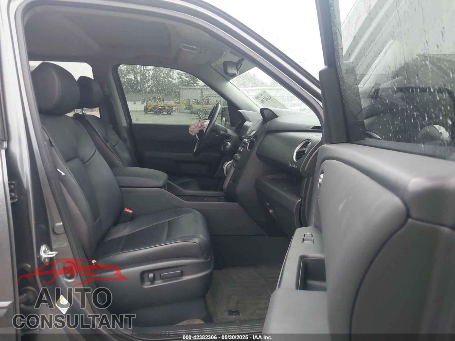 HONDA PILOT 2013 - 5FNYF4H51DB076570