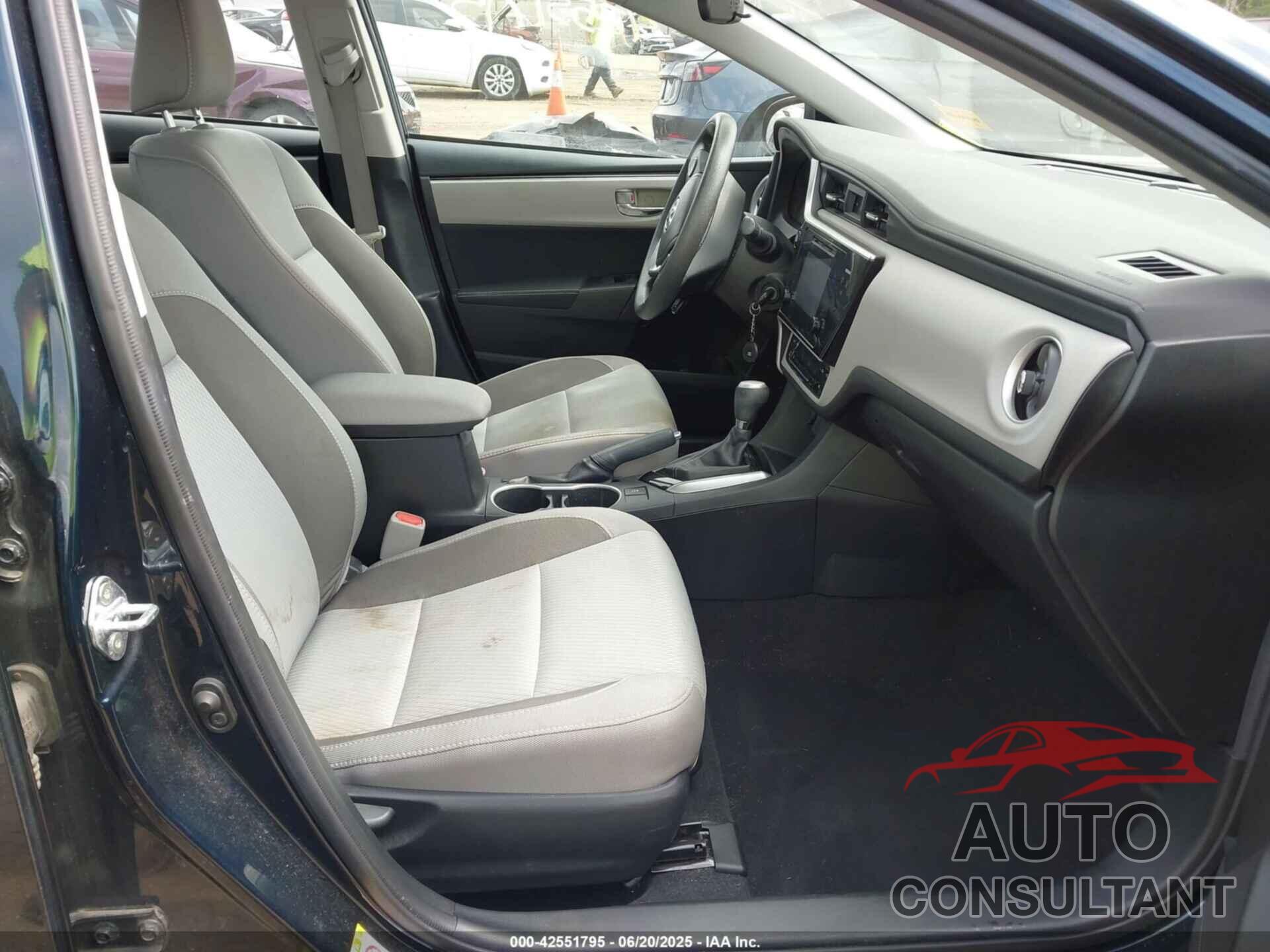 TOYOTA COROLLA 2017 - 2T1BURHE1HC788337