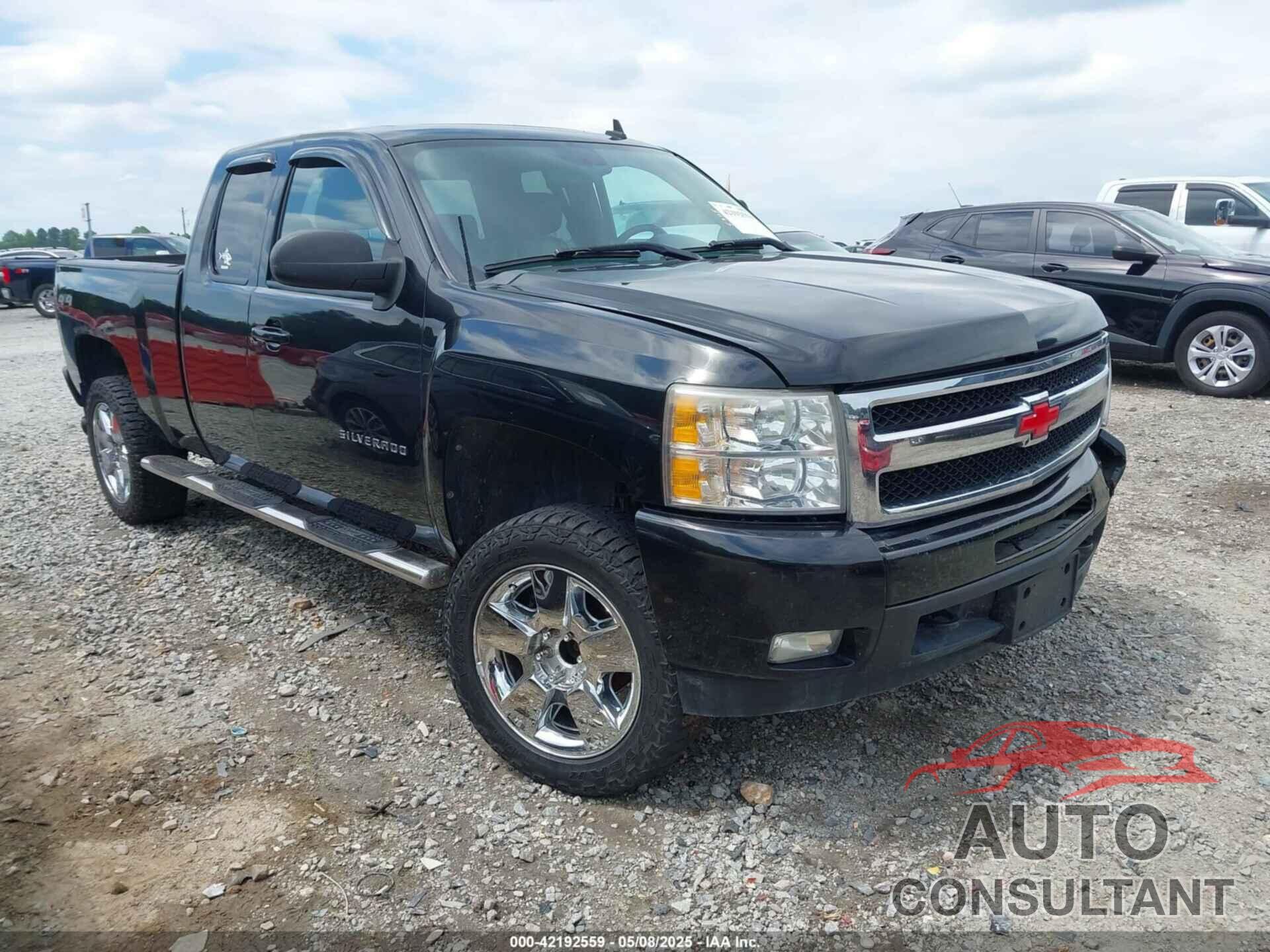 CHEVROLET SILVERADO 1500 2011 - 1GCRKTE30BZ234546
