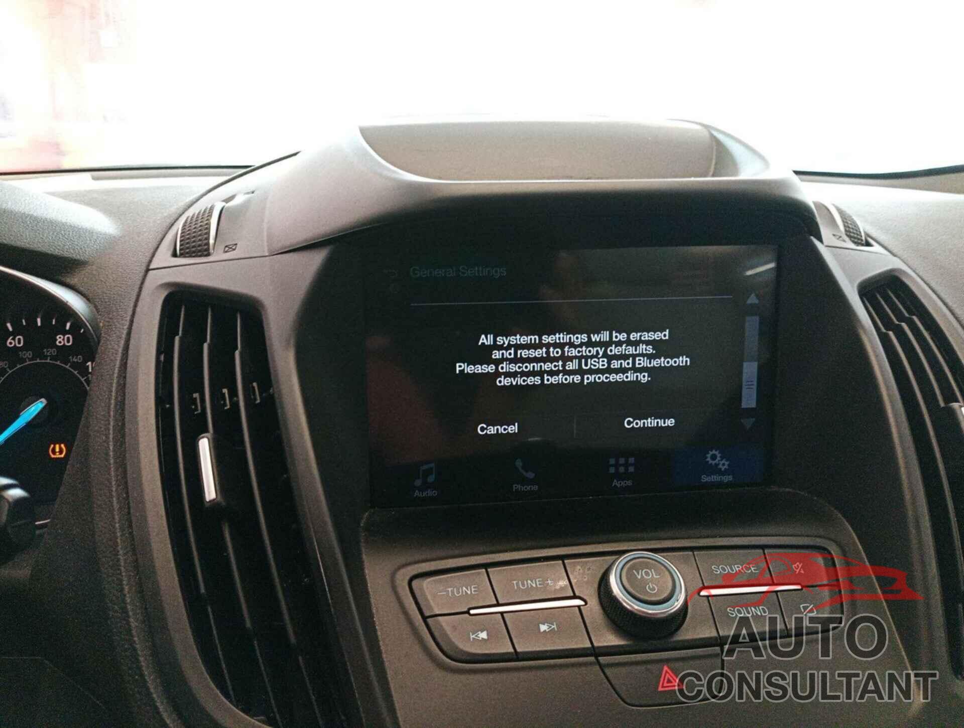 FORD ESCAPE 2019 - 1FMCU9HDXKUC07516