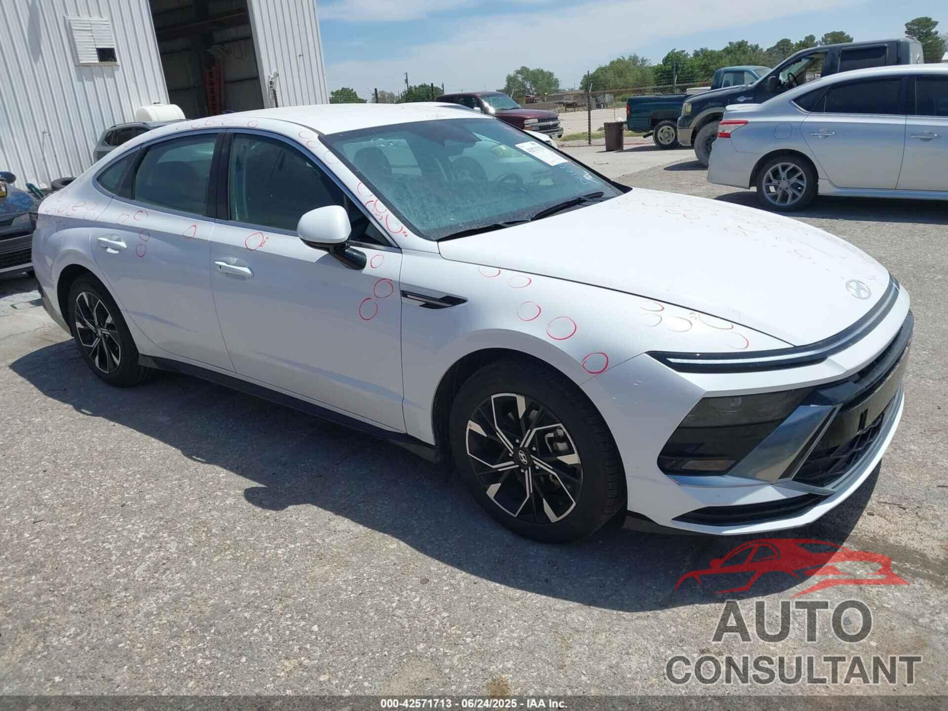 HYUNDAI SONATA 2024 - KMHL64JA1RA413428