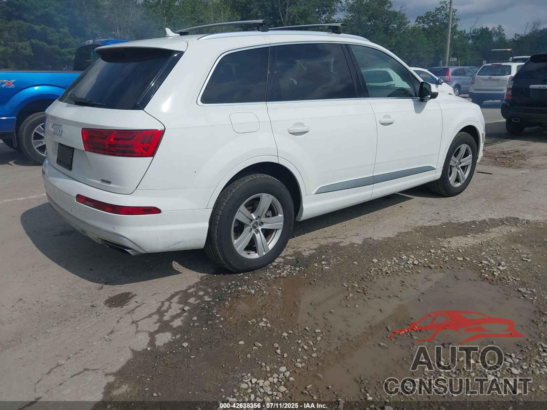 AUDI Q7 2017 - WA1LHAF70HD049844