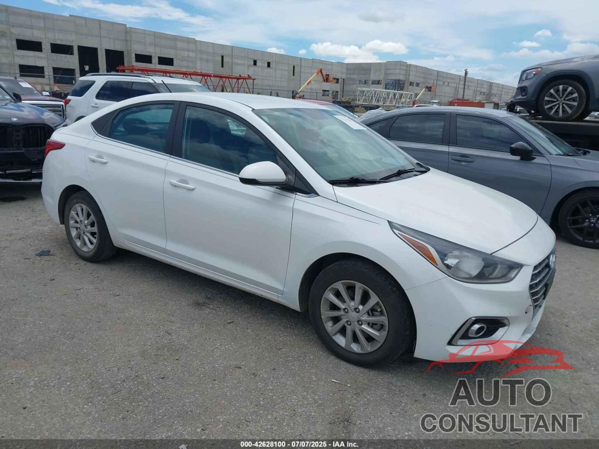 HYUNDAI ACCENT 2022 - 3KPC24A61NE168634