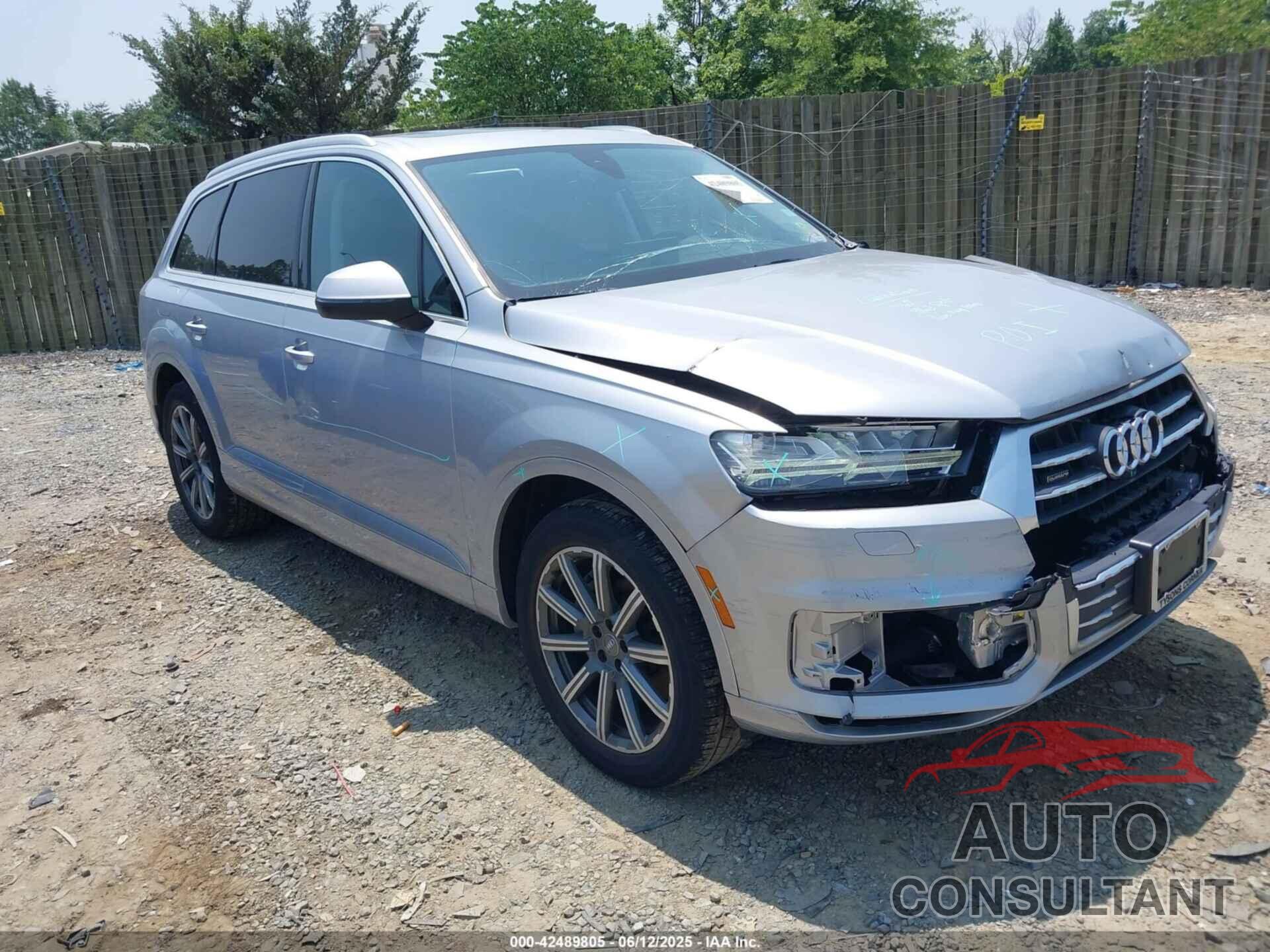 AUDI Q7 2019 - WA1LHAF71KD039668