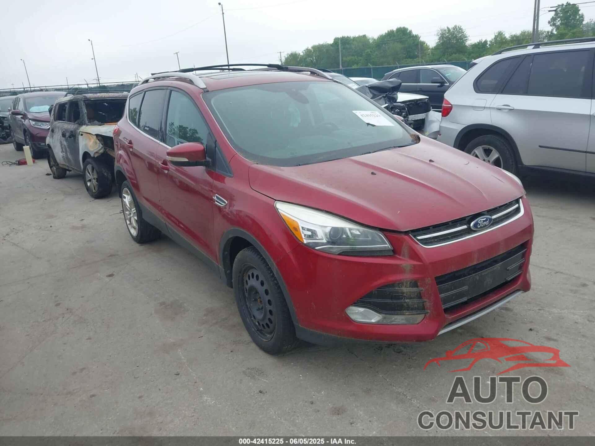 FORD ESCAPE 2013 - 1FMCU9J96DUD76537