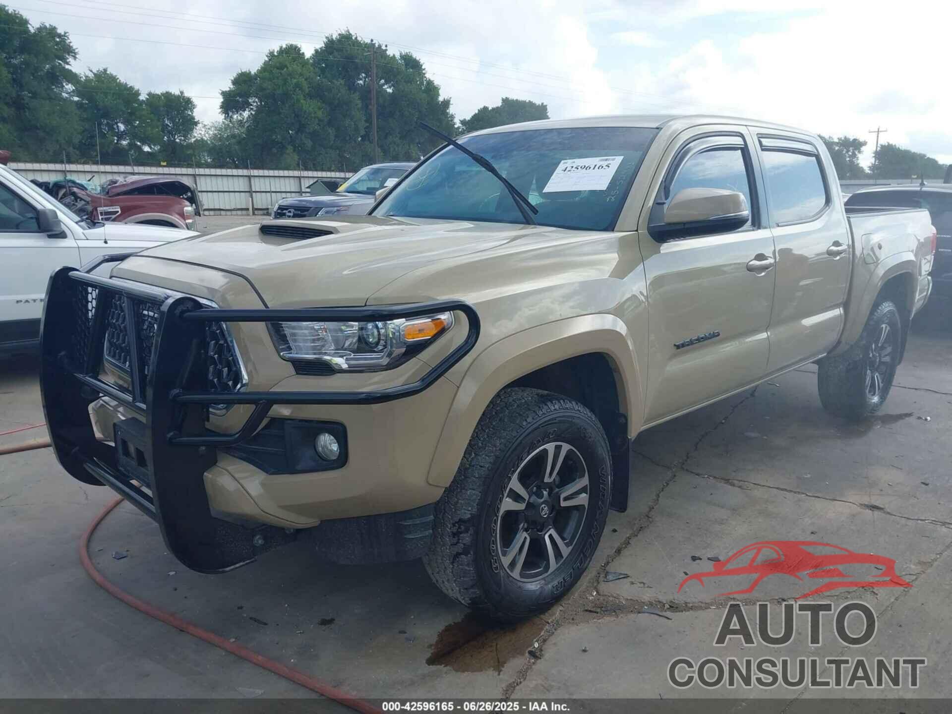 TOYOTA TACOMA 2019 - 3TMCZ5AN8KM208864