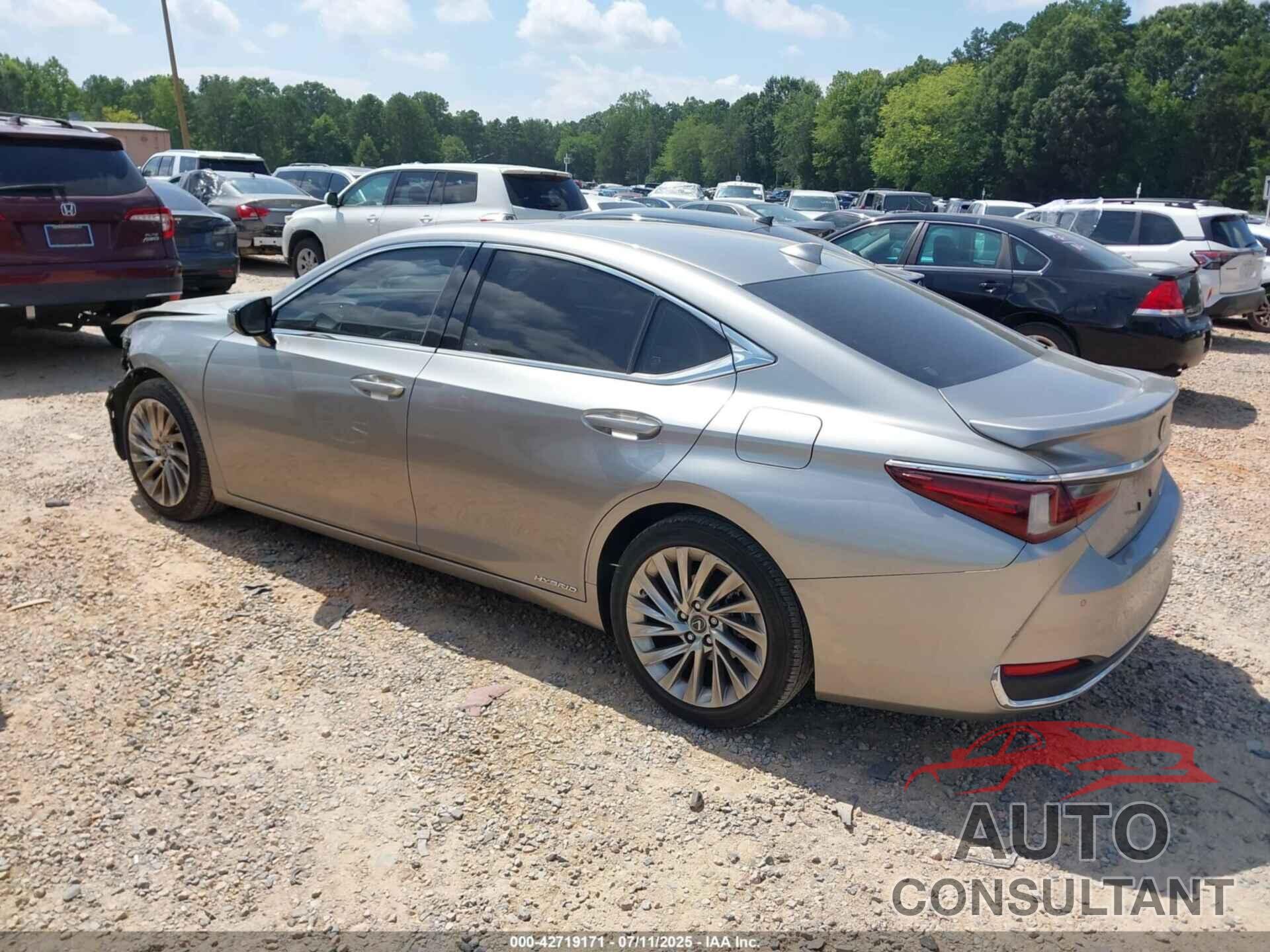 LEXUS ES 300H 2019 - JTHB21B17K2051760