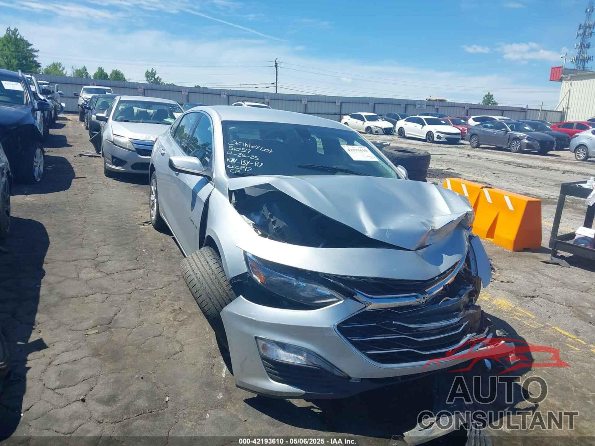 CHEVROLET MALIBU 2022 - 1G1ZD5ST2NF107189