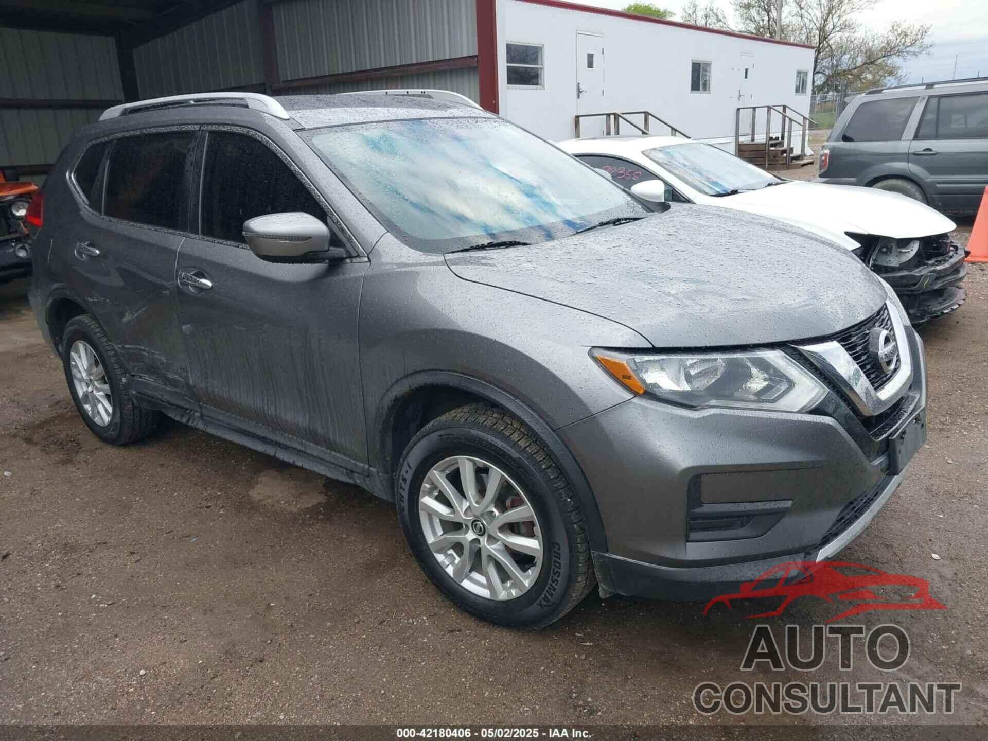NISSAN ROGUE 2017 - KNMAT2MV3HP556254