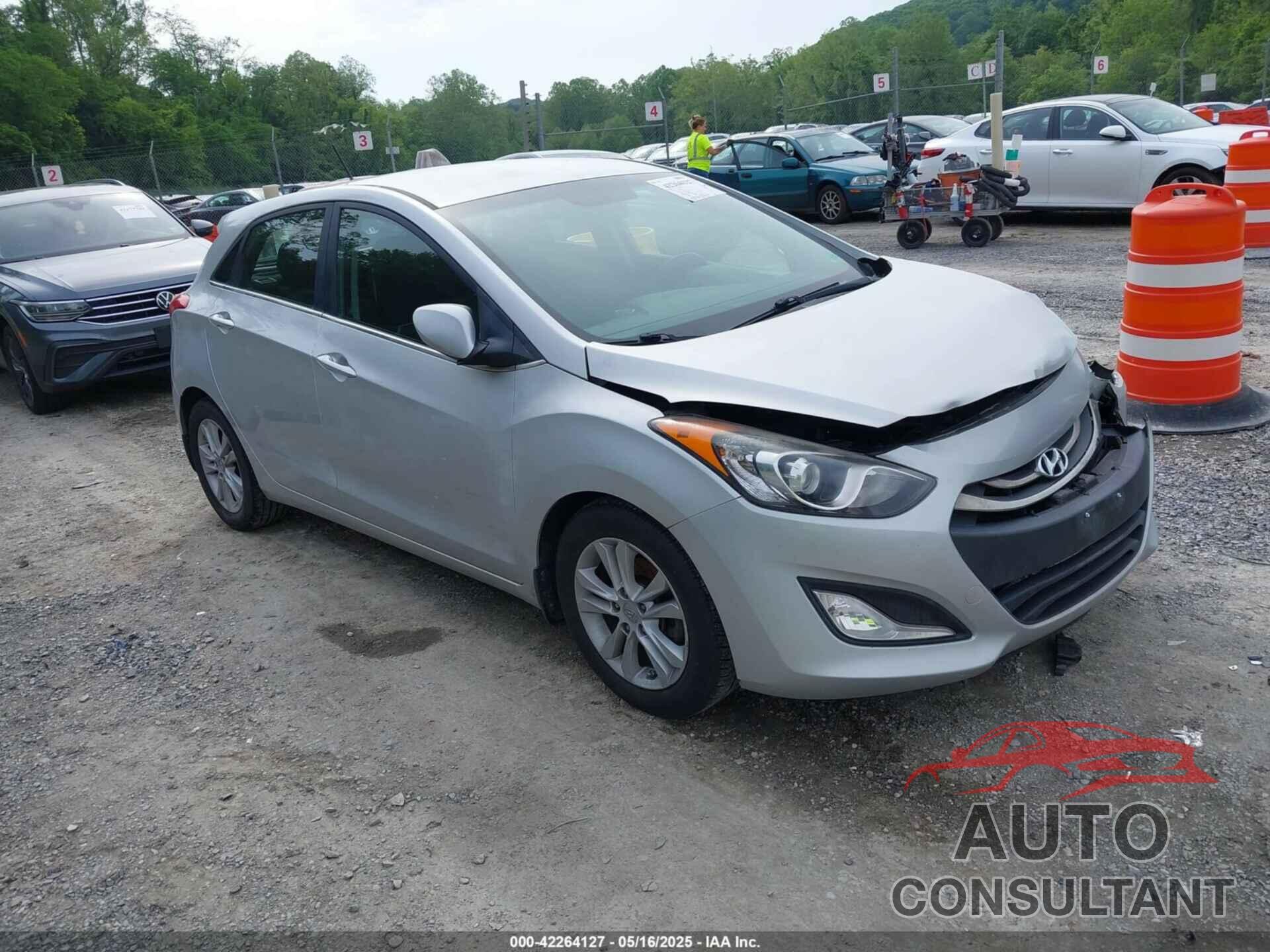 HYUNDAI ELANTRA GT 2014 - KMHD35LH0EU209824