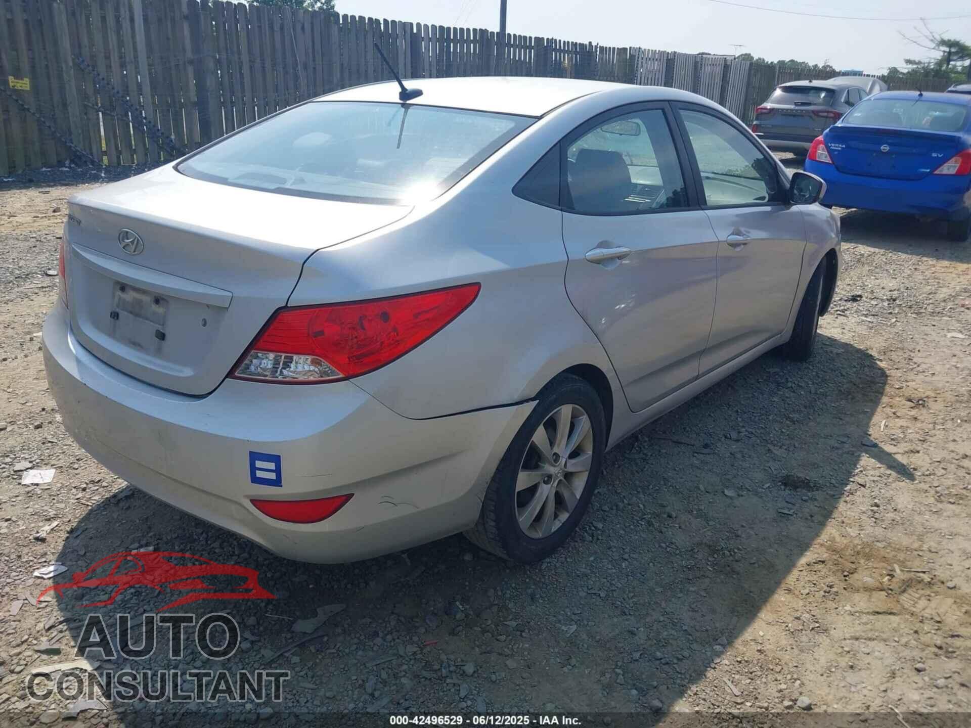 HYUNDAI ACCENT 2012 - KMHCU4AE8CU064458