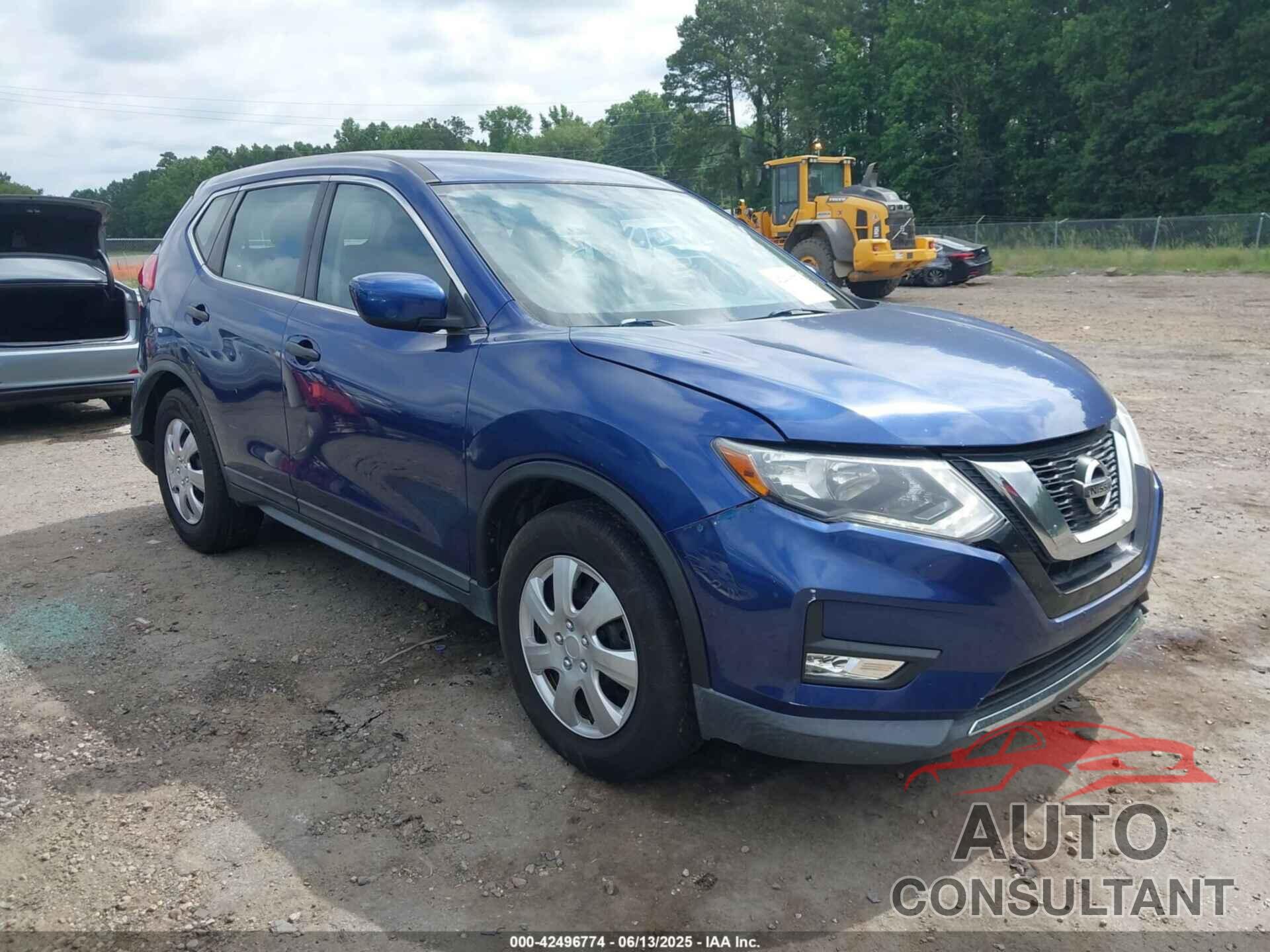 NISSAN ROGUE 2017 - KNMAT2MT6HP560118
