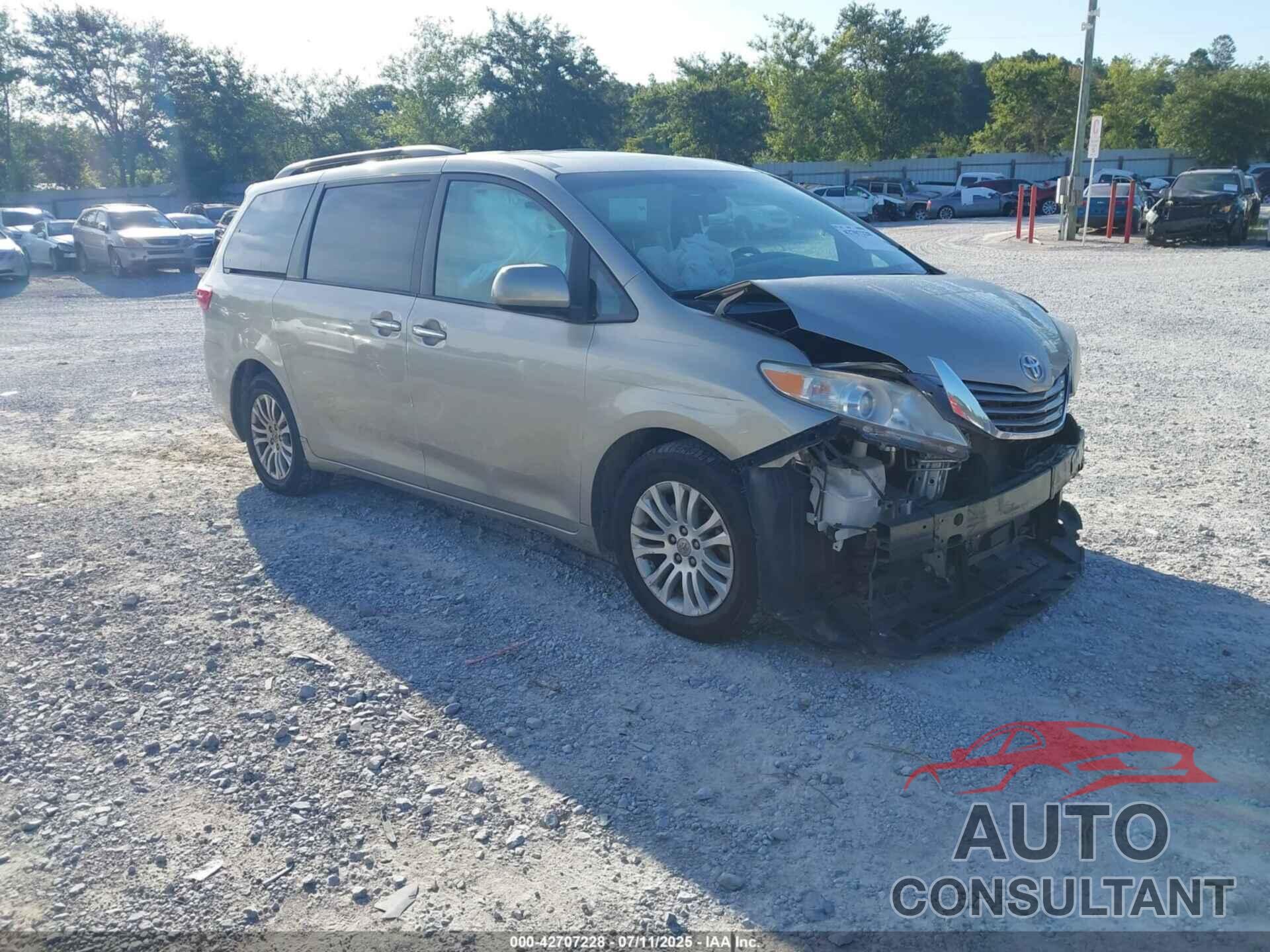TOYOTA SIENNA 2017 - 5TDYZ3DC5HS789964