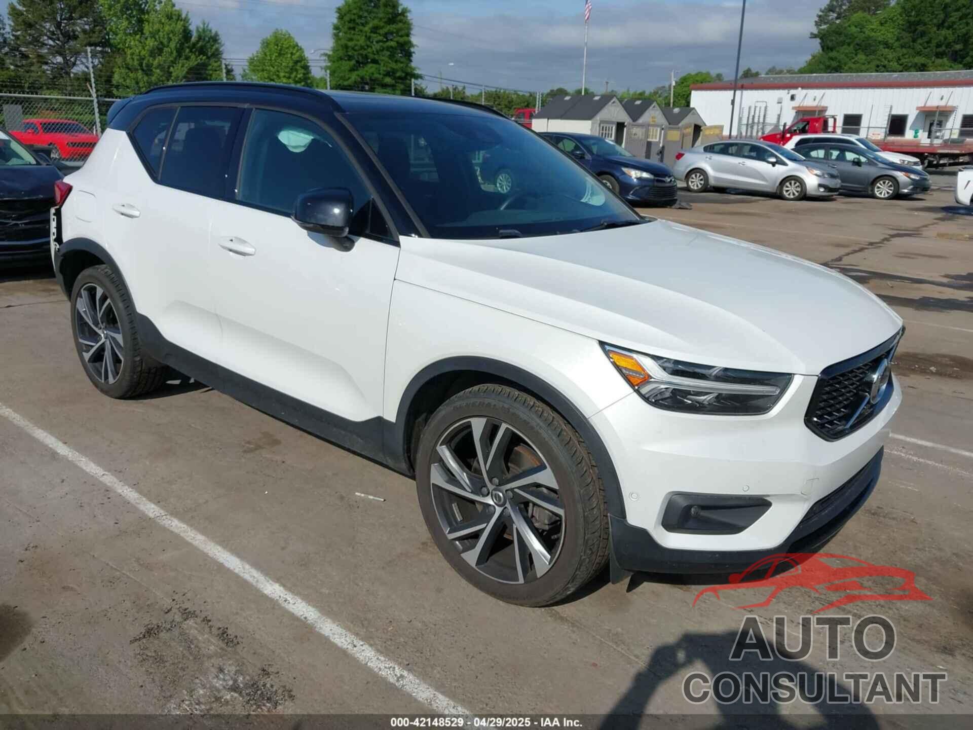 VOLVO XC40 2019 - YV4AC2HM8K2084040