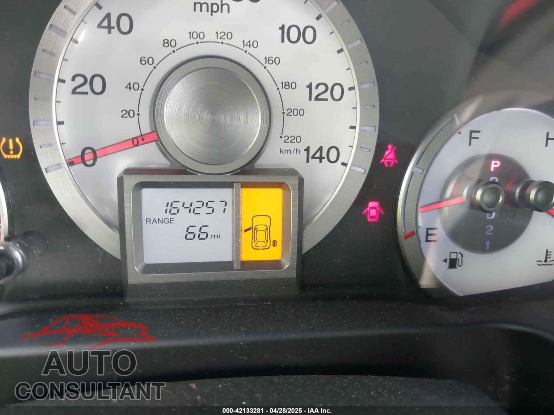 HONDA PILOT 2011 - 5FNYF3H24BB046864