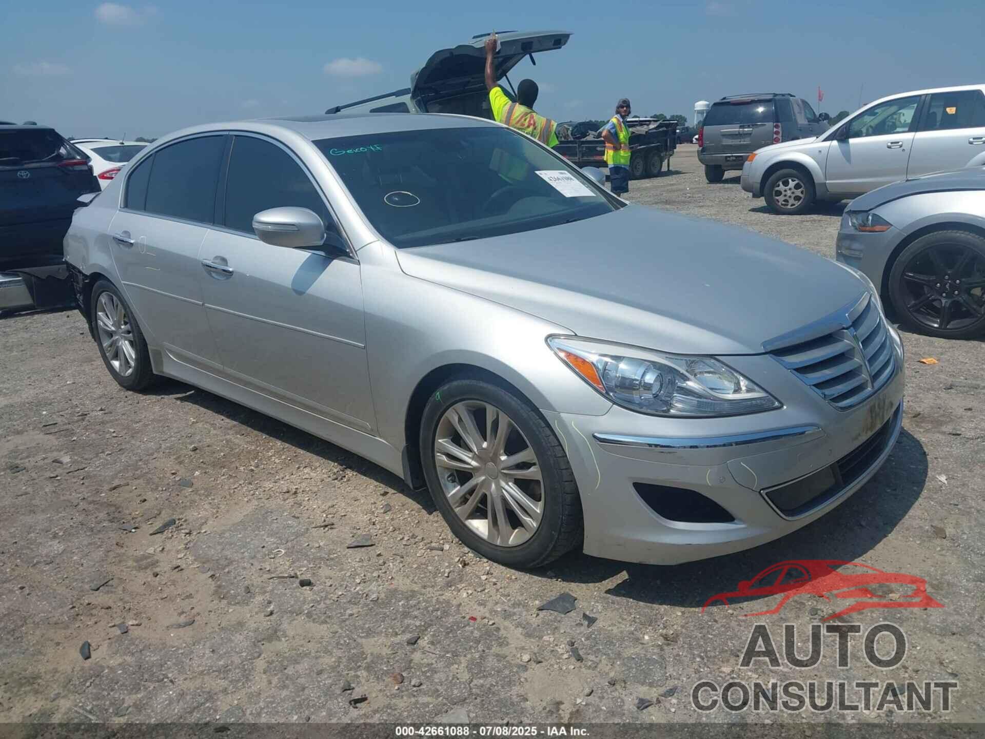 HYUNDAI GENESIS 2013 - KMHGC4DD5DU237247