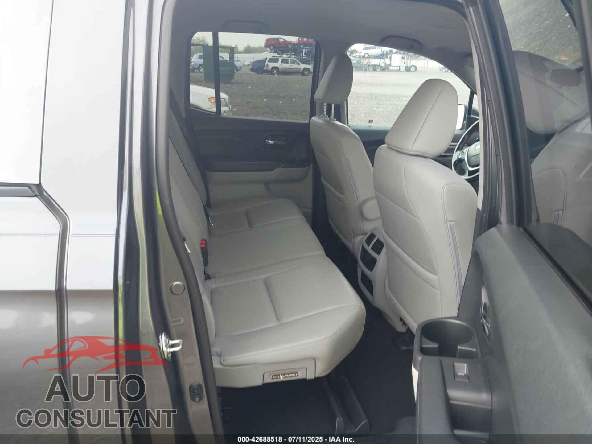 HONDA RIDGELINE 2017 - 5FPYK3F52HB032017