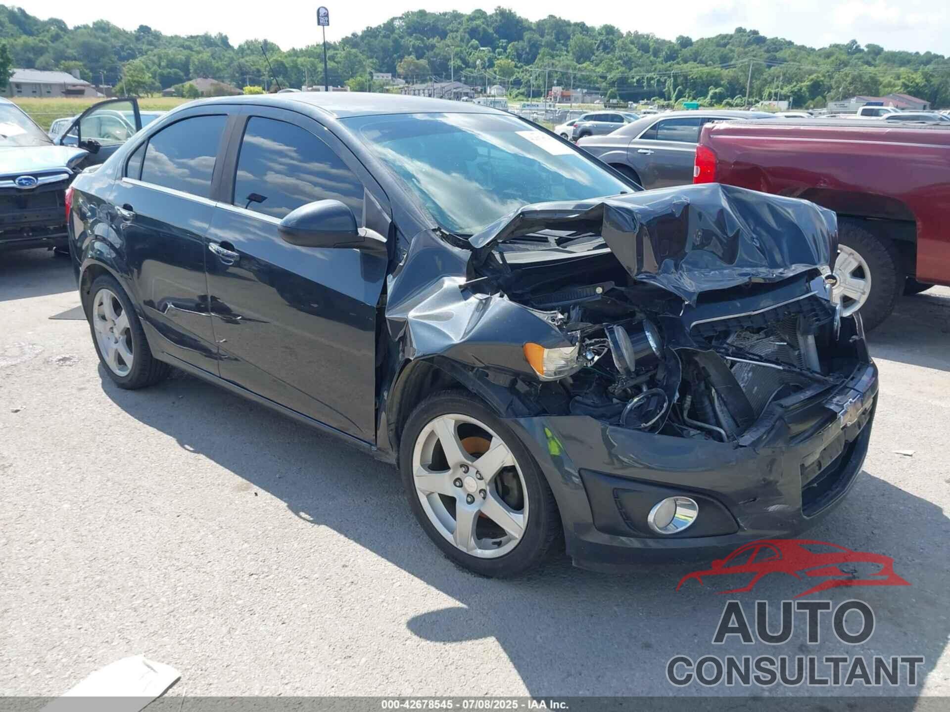 CHEVROLET SONIC 2015 - 1G1JE5SB6F4116315