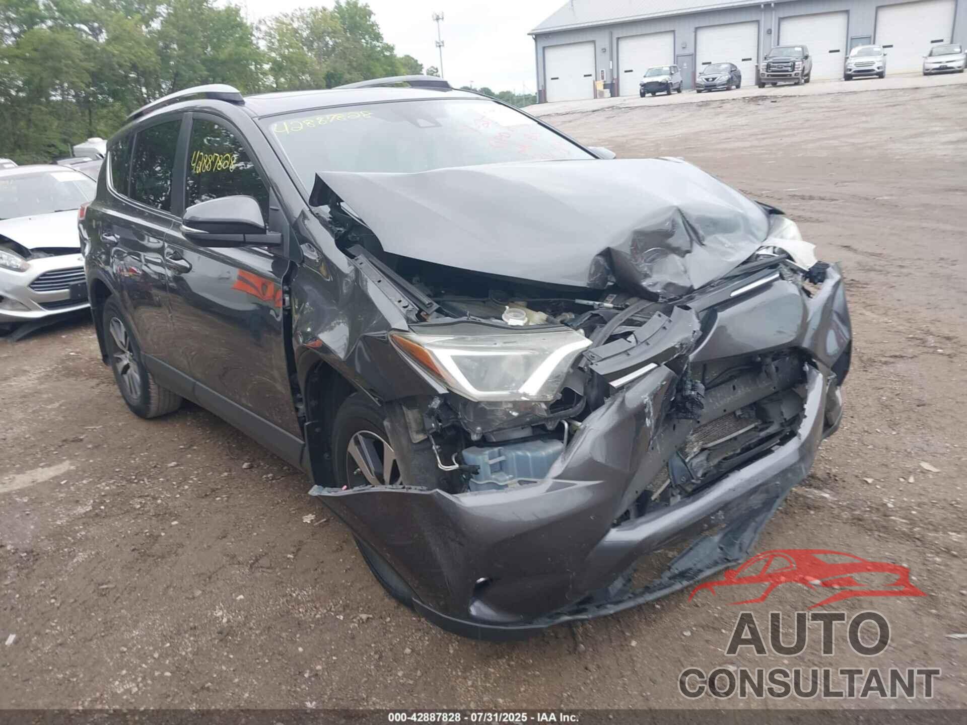 TOYOTA RAV4 2018 - JTMRFREV9JJ231084