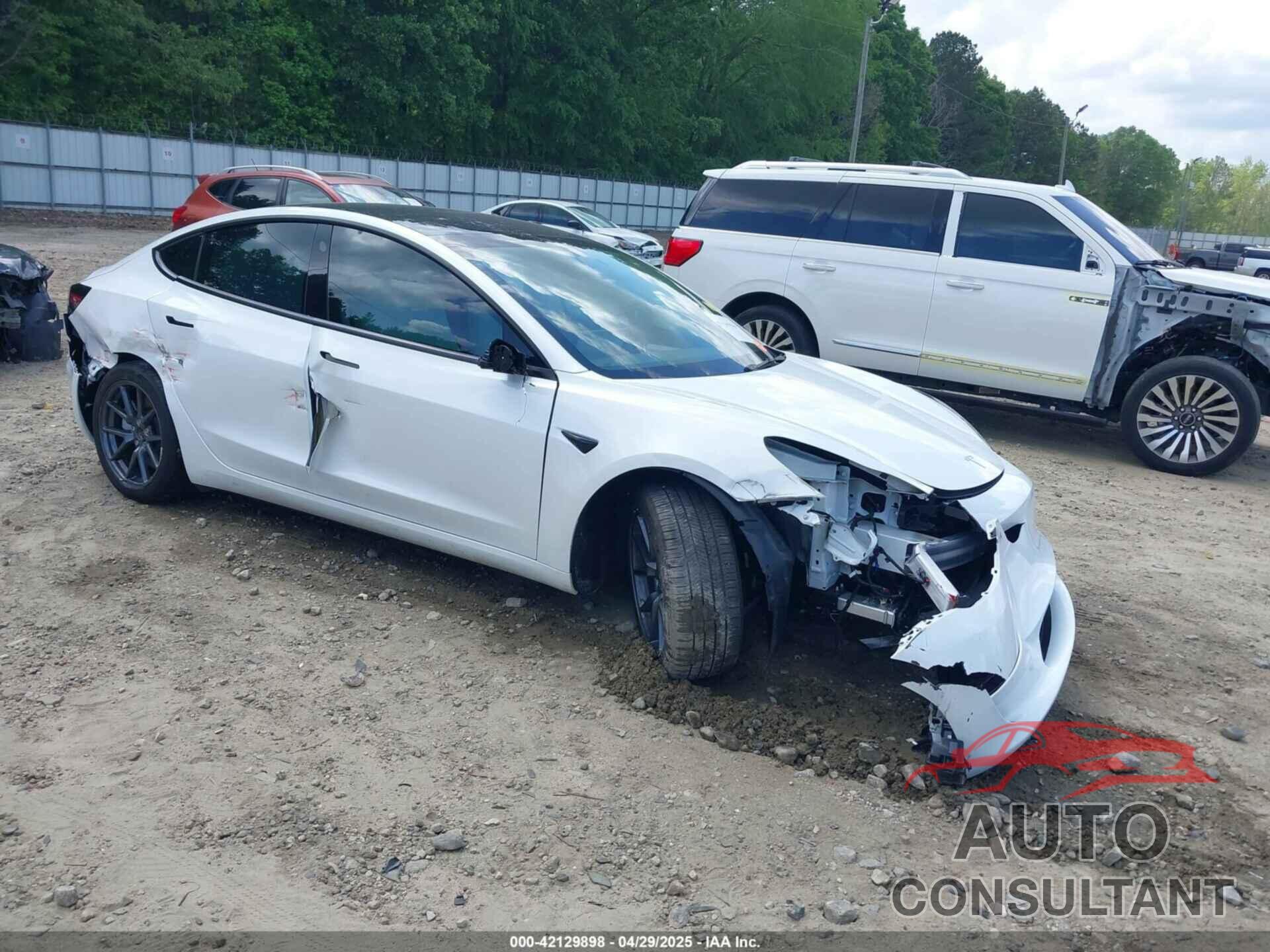 TESLA MODEL 3 2023 - 5YJ3E1EA8PF690033