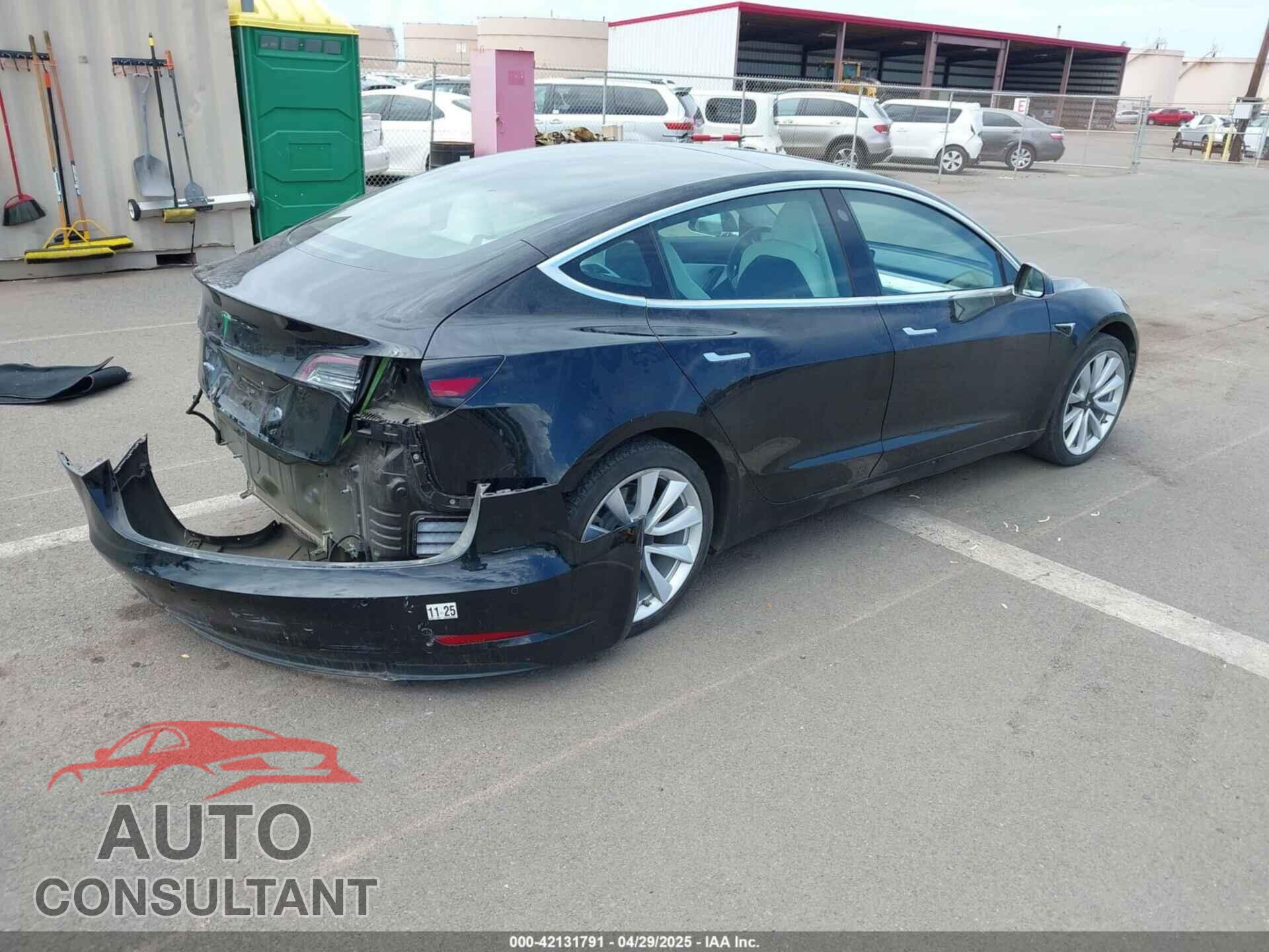 TESLA MODEL 3 2019 - 5YJ3E1EA7KF445166