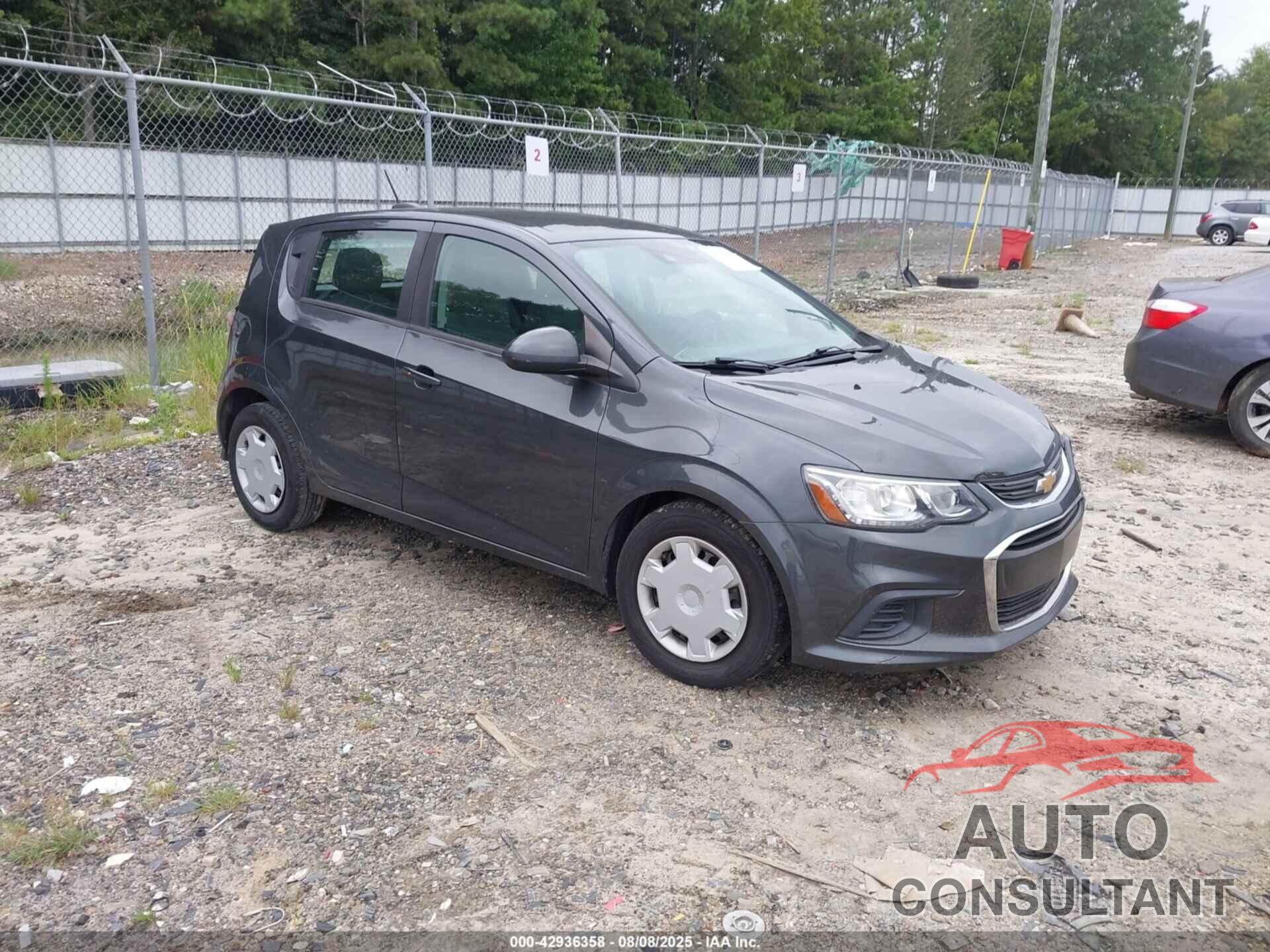 CHEVROLET SONIC 2019 - 1G1JG6SB6K4116101