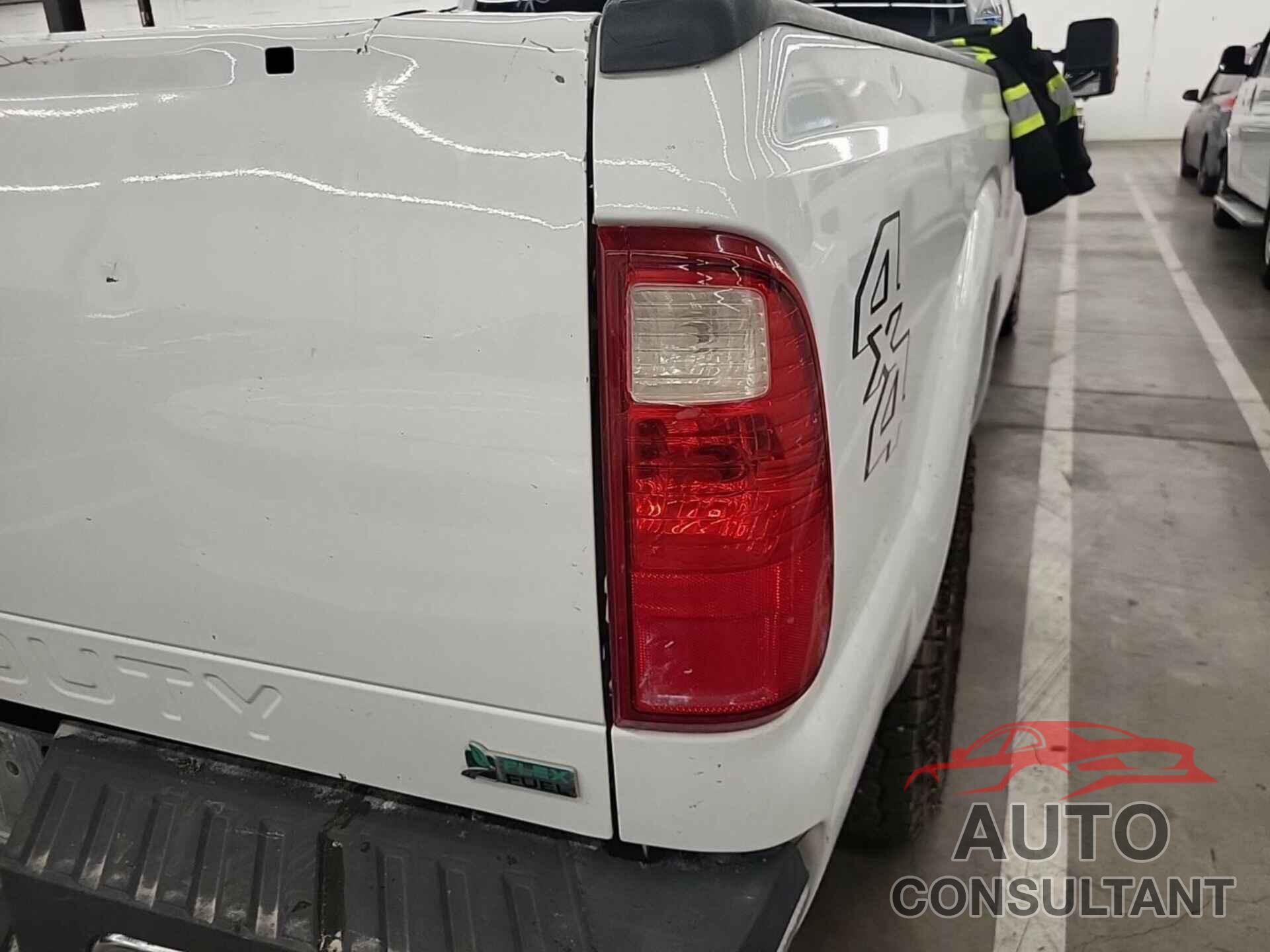 FORD F-250 2015 - 1FT7W2B69FEC36216