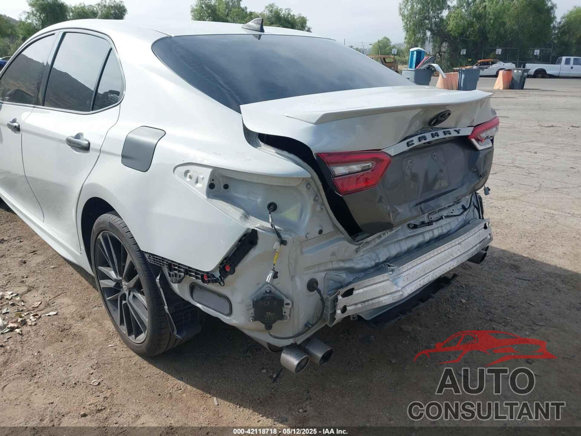 TOYOTA CAMRY 2022 - 4T1K61AK8NU001776