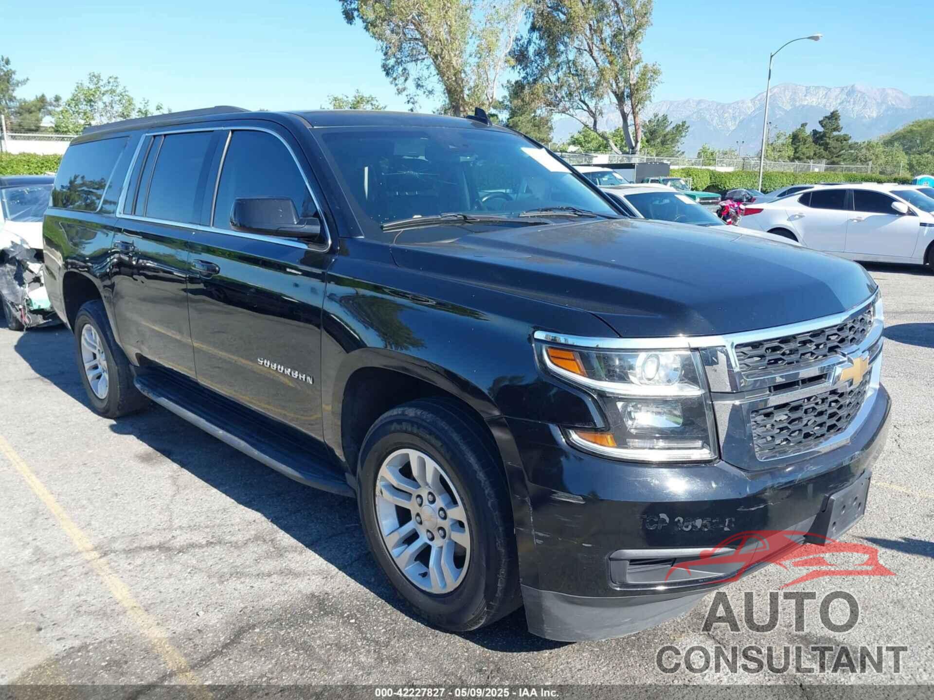 CHEVROLET SUBURBAN 2018 - 1GNSCHKC7JR253293