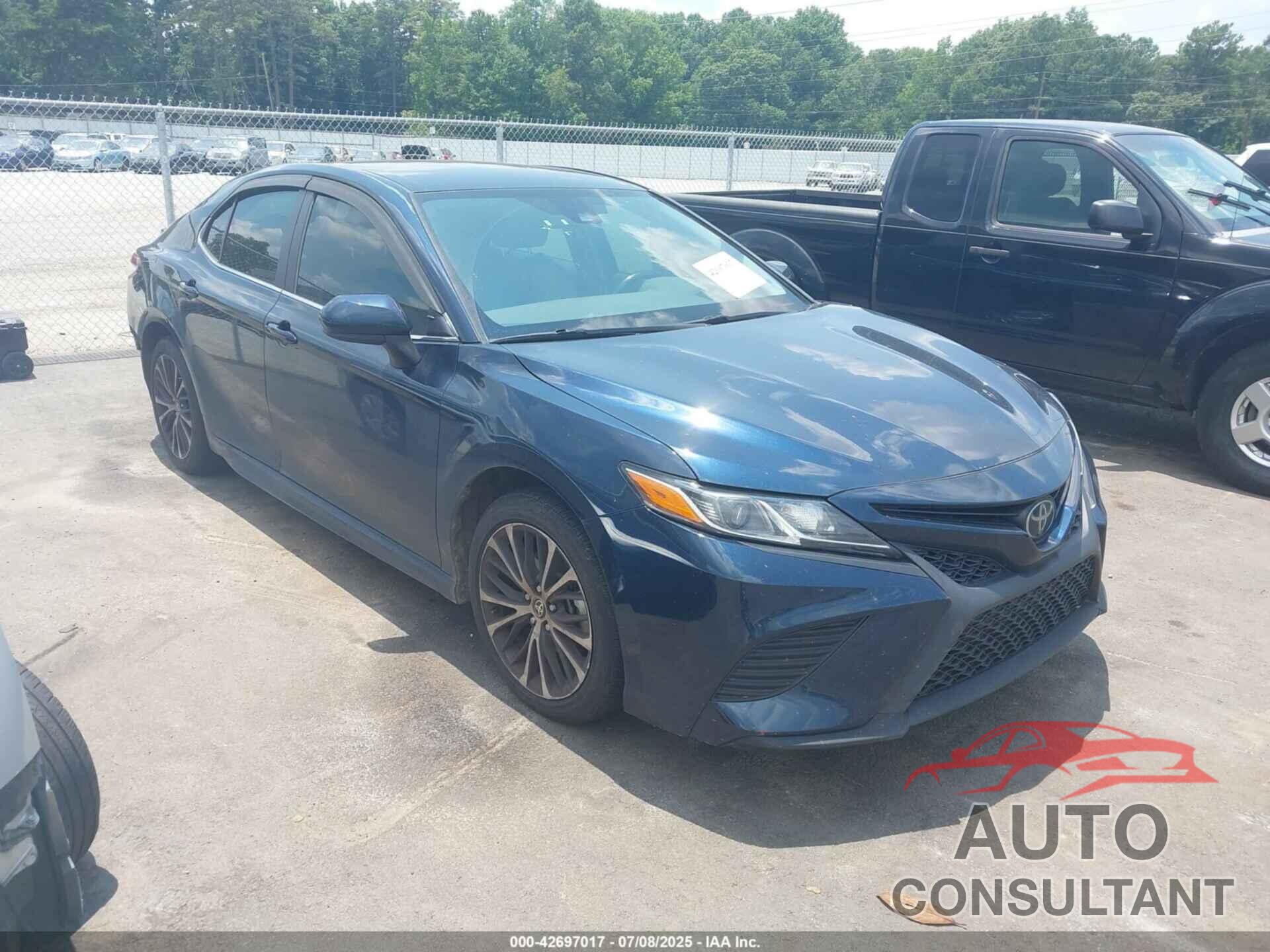 TOYOTA CAMRY 2020 - 4T1G11AK6LU500948
