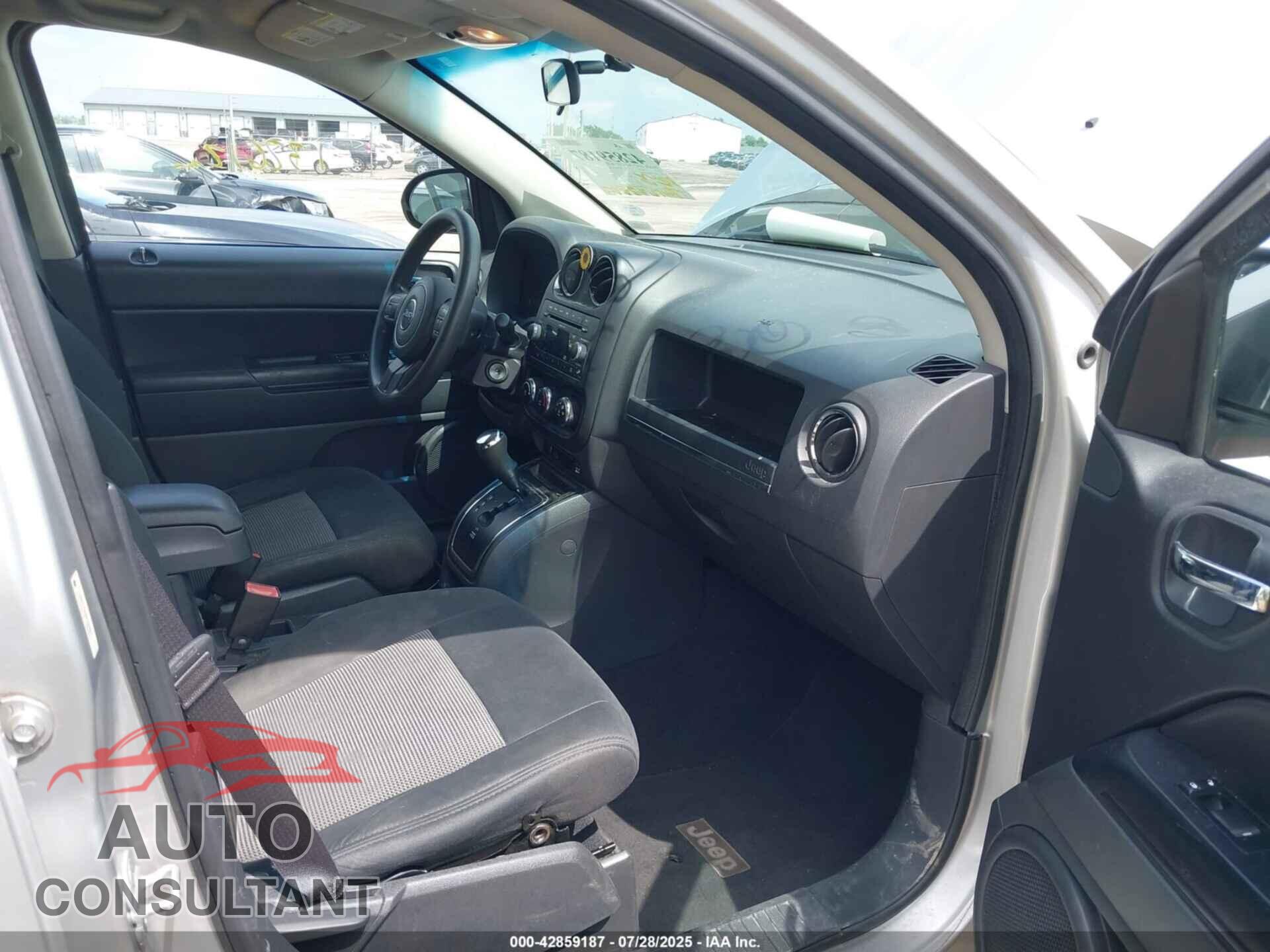 JEEP COMPASS 2011 - 1J4NT1FA2BD288967