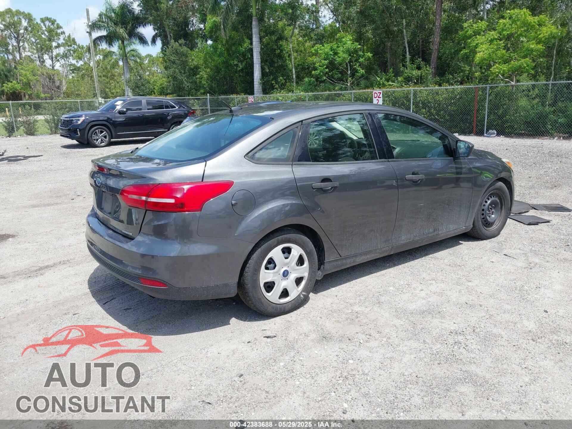 FORD FOCUS 2016 - 1FADP3E26GL376838