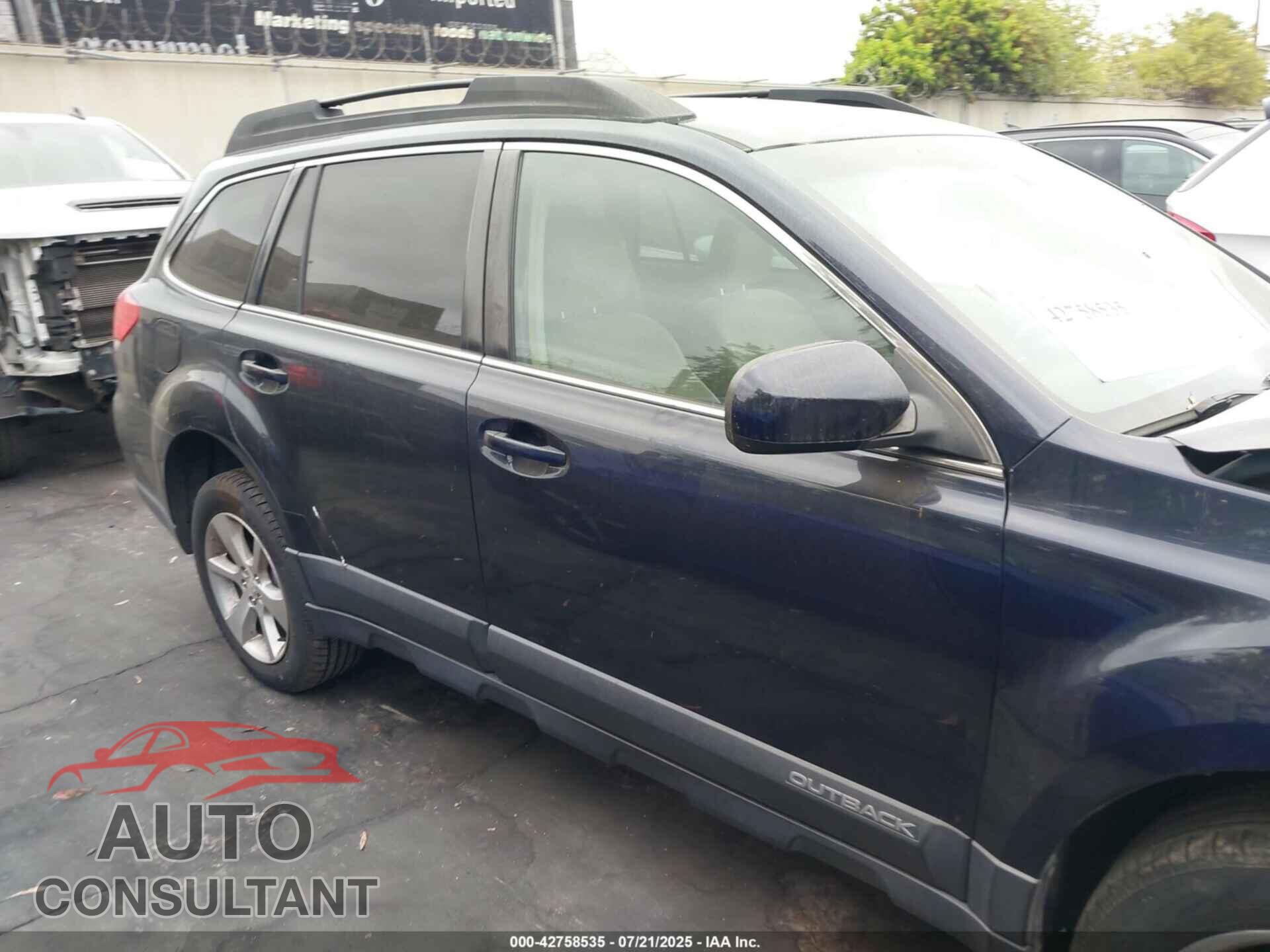 SUBARU OUTBACK 2013 - 4S4BRBLC3D3318940