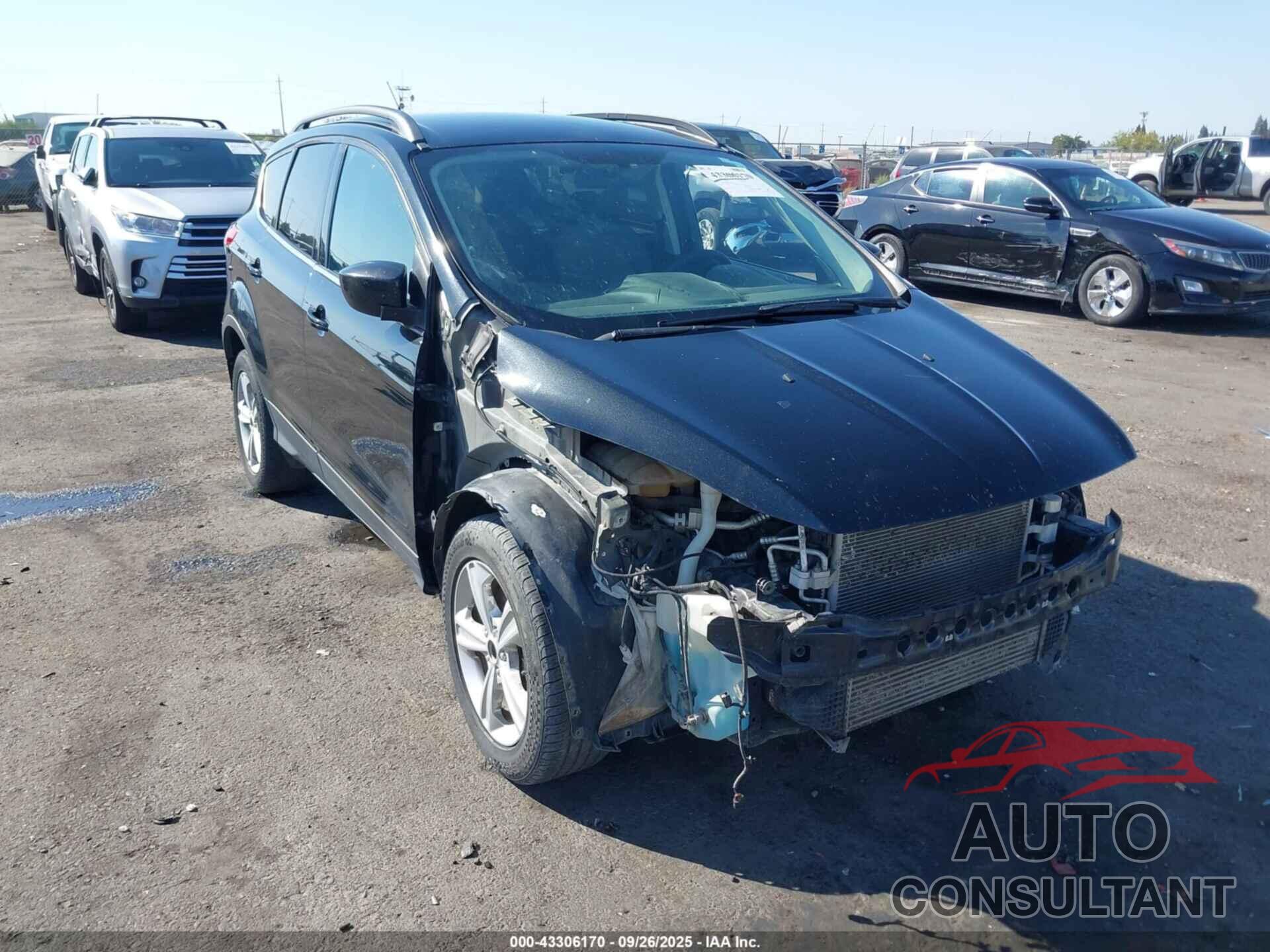 FORD ESCAPE 2015 - 1FMCU9G94FUA82404