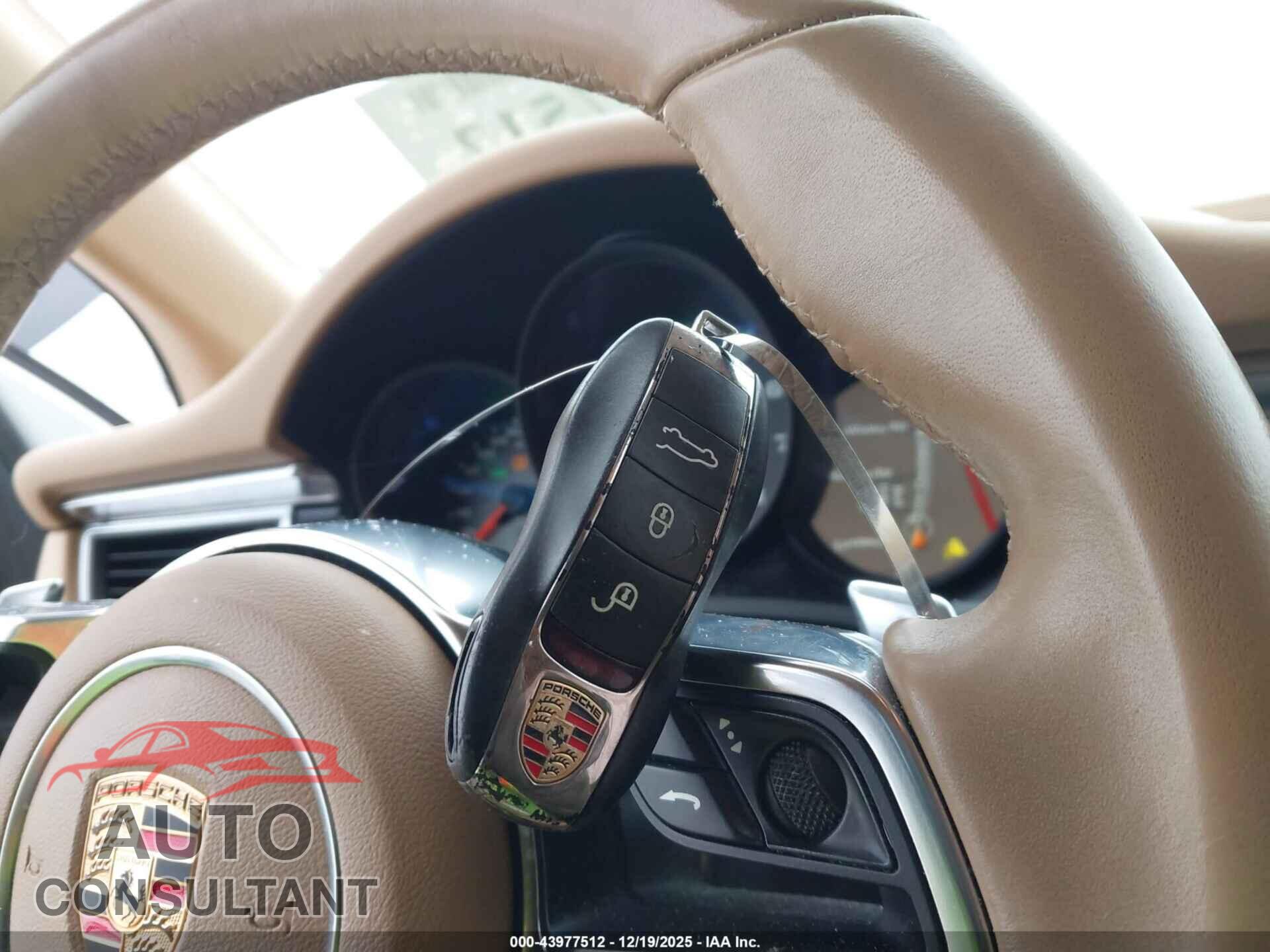 PORSCHE MACAN 2015 - WP1AB2A53FLB69472