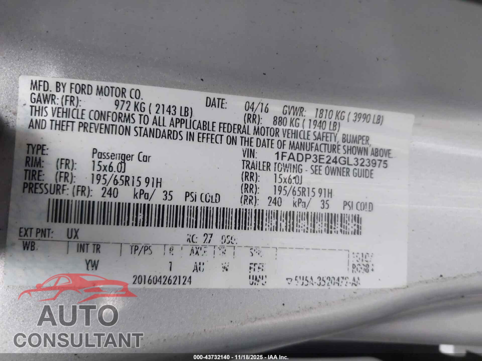 FORD FOCUS 2016 - 1FADP3E24GL323975