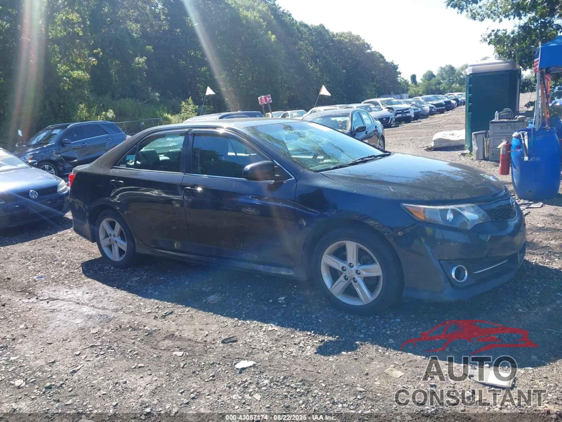 TOYOTA CAMRY 2014 - 4T1BF1FK5EU811567