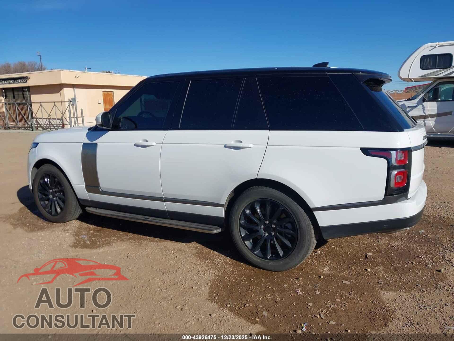 LAND ROVER RANGE ROVER 2018 - SALGS2SV8JA399791