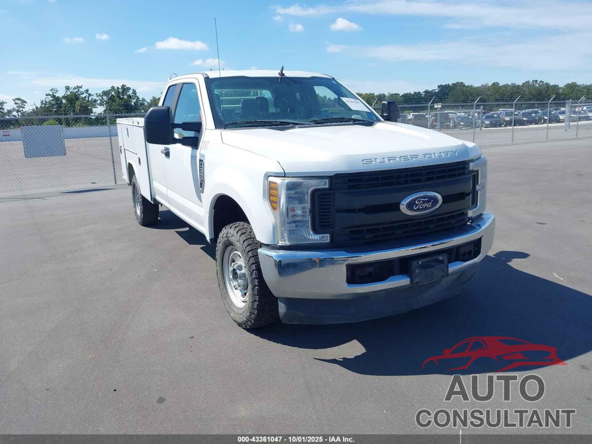FORD F-350 2019 - 1FD8X3B69KEF83218