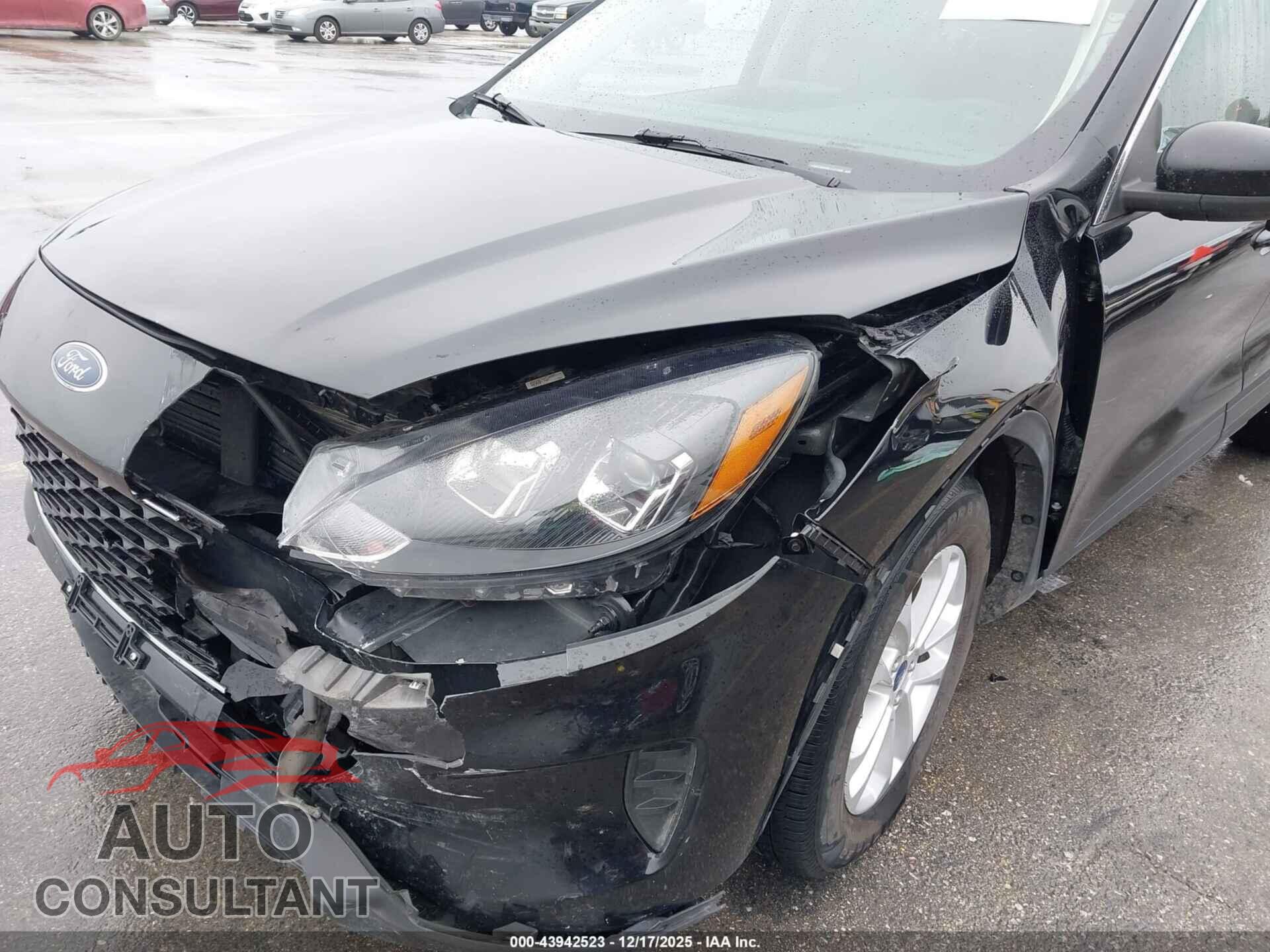 FORD ESCAPE 2020 - 1FMCU0G60LUA71428