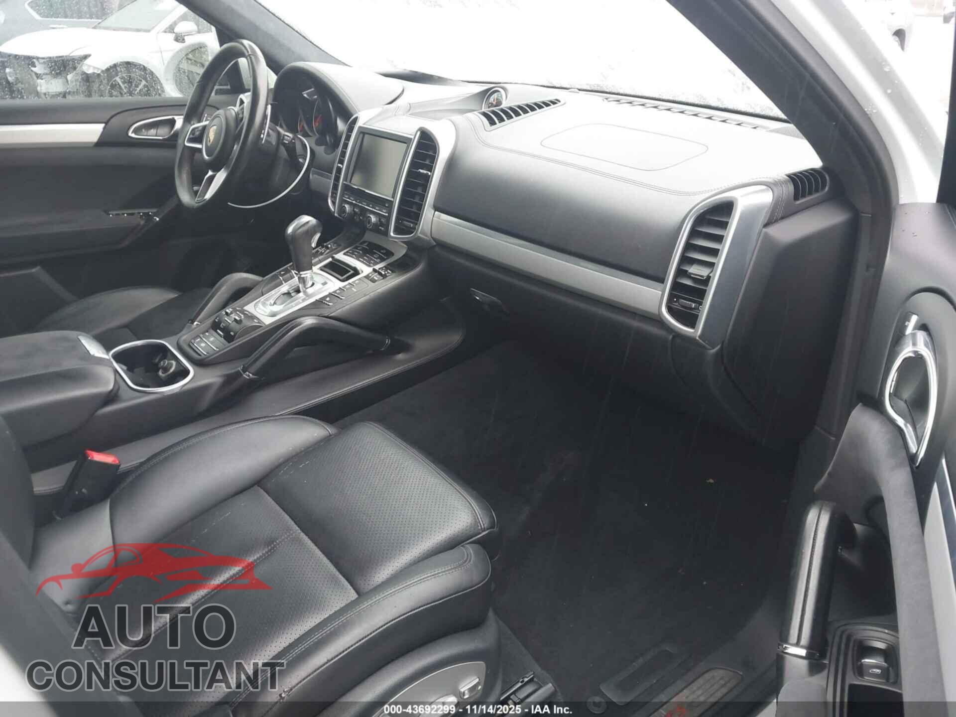 PORSCHE CAYENNE 2016 - WP1AD2A29GLA78708